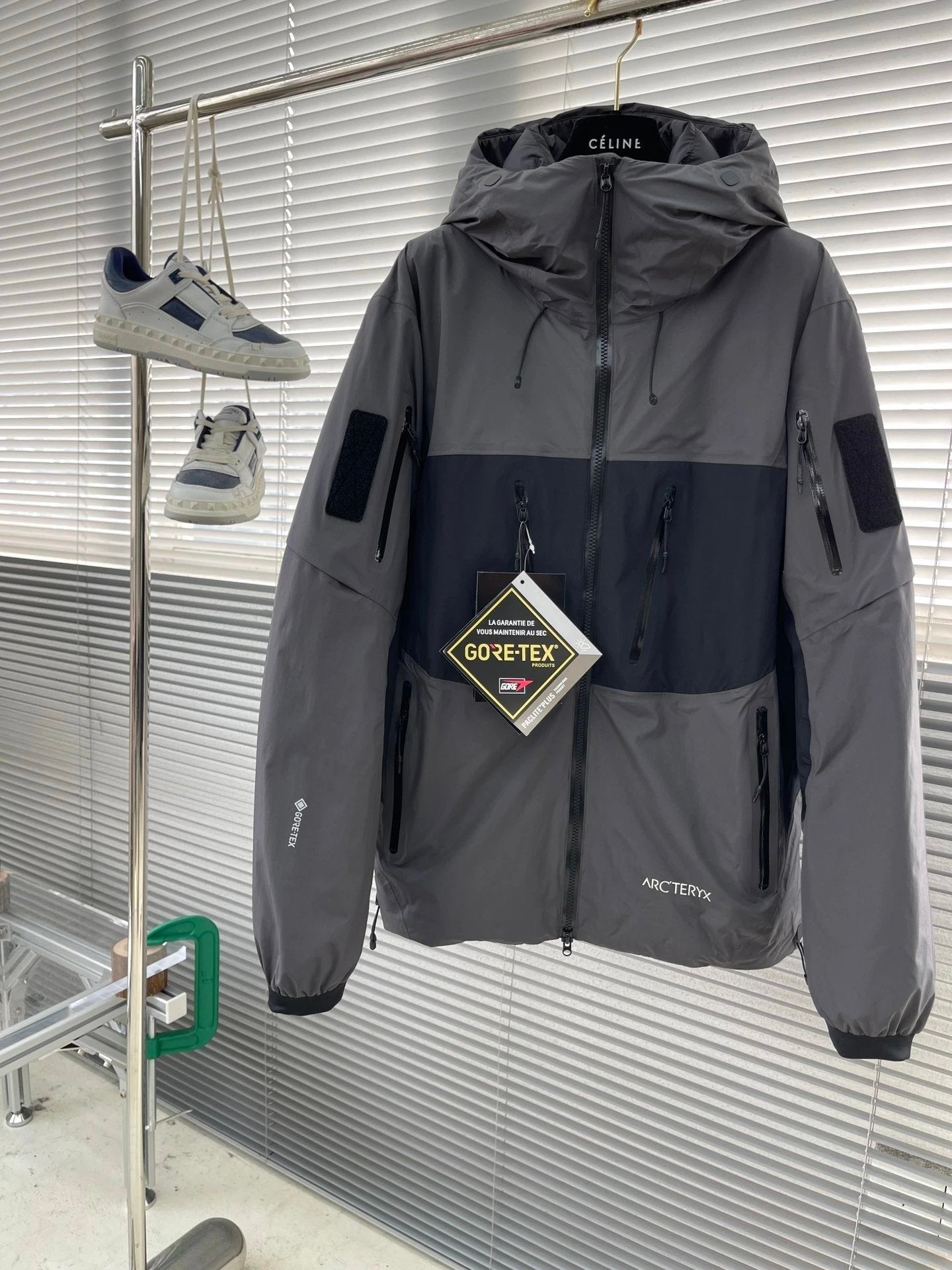 Arc'teryx Jackets Multi-pocket Color-blocking Outdoor Jacket Hooded Down Jacket Unisex Fluffy Hooded Long-sleeve Puffer Jacket Winter Thickened Warm Coat Loose Versatile Fashion