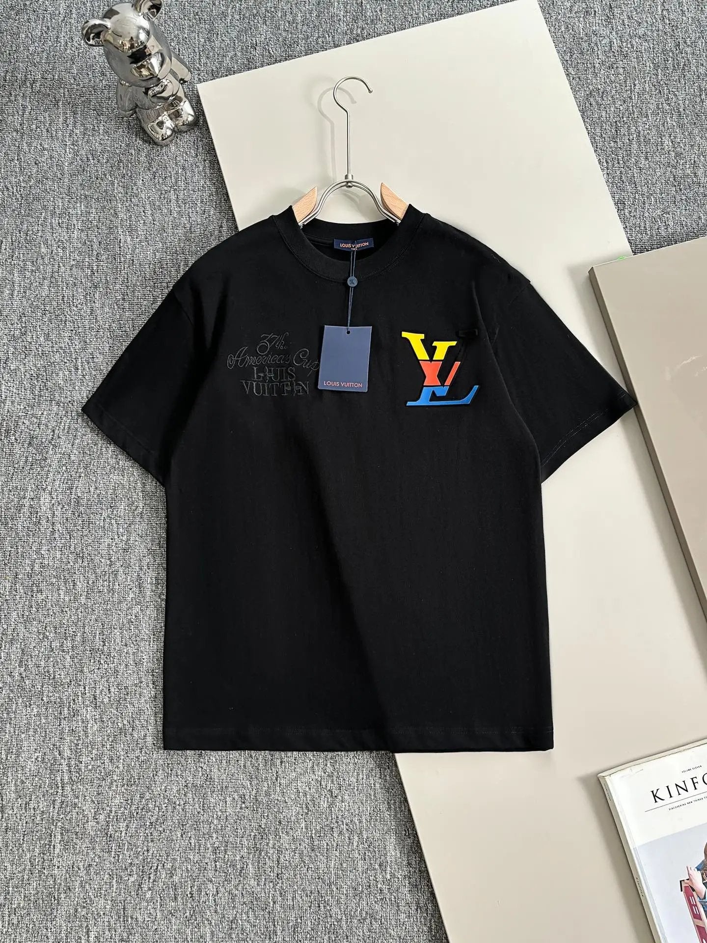 Louis Vuitton LV T-shirt Chest Letter Pattern Embroidery Pressure Film Letter Print logo round Neck Short Sleeve25ss New Pure Cotton Unisex Style T T-shirt OS Loose Fit Base Shirt Top Half Sleeve T-Shirt