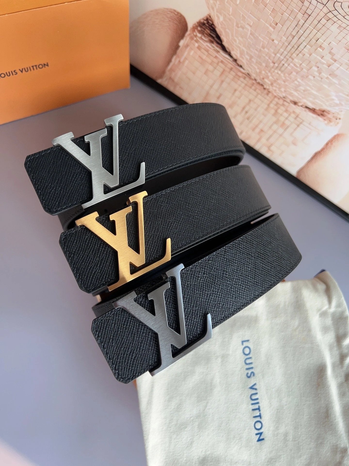 Louis Vuitton LV Belt Top version 【Counter Quality】The Most New Belt4.0cm Men's Belt Men's Leather Belt with Classic Presbyopic Checkerboard Plaid Belt with Genuine Goods Packaging in and out of the Counter No Problem Versatile Casual Fashion Formal Wear