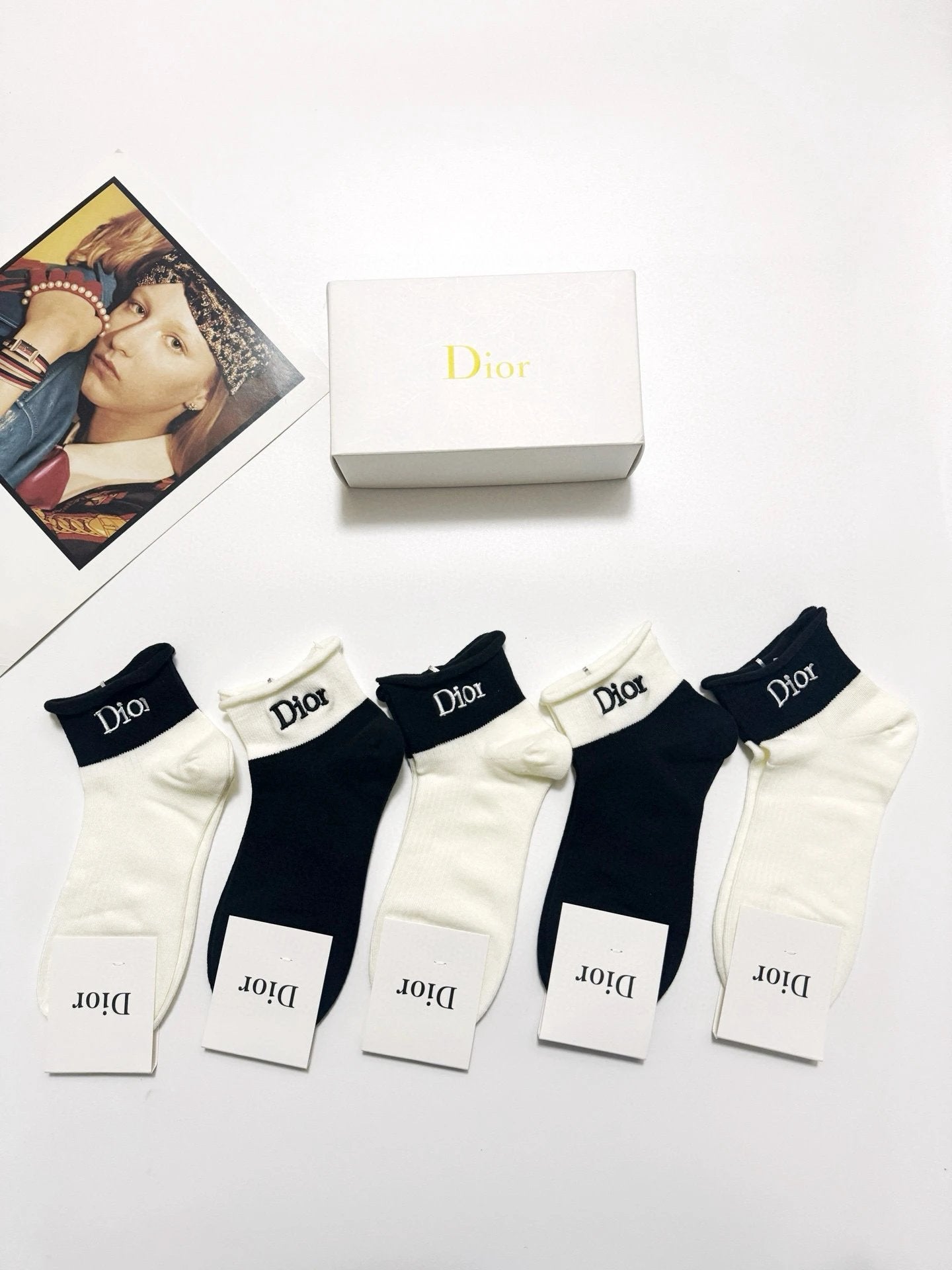 Dior Sock 【a Box5Double】Classic Letter Embroidery logo Breathable and Stylish Pure Cotton Mid-Calf Socks25ss New Cotton Socks Spring Summer Autumn Sports Casual Versatile Business Thin Deodorant Sweat-Absorbing