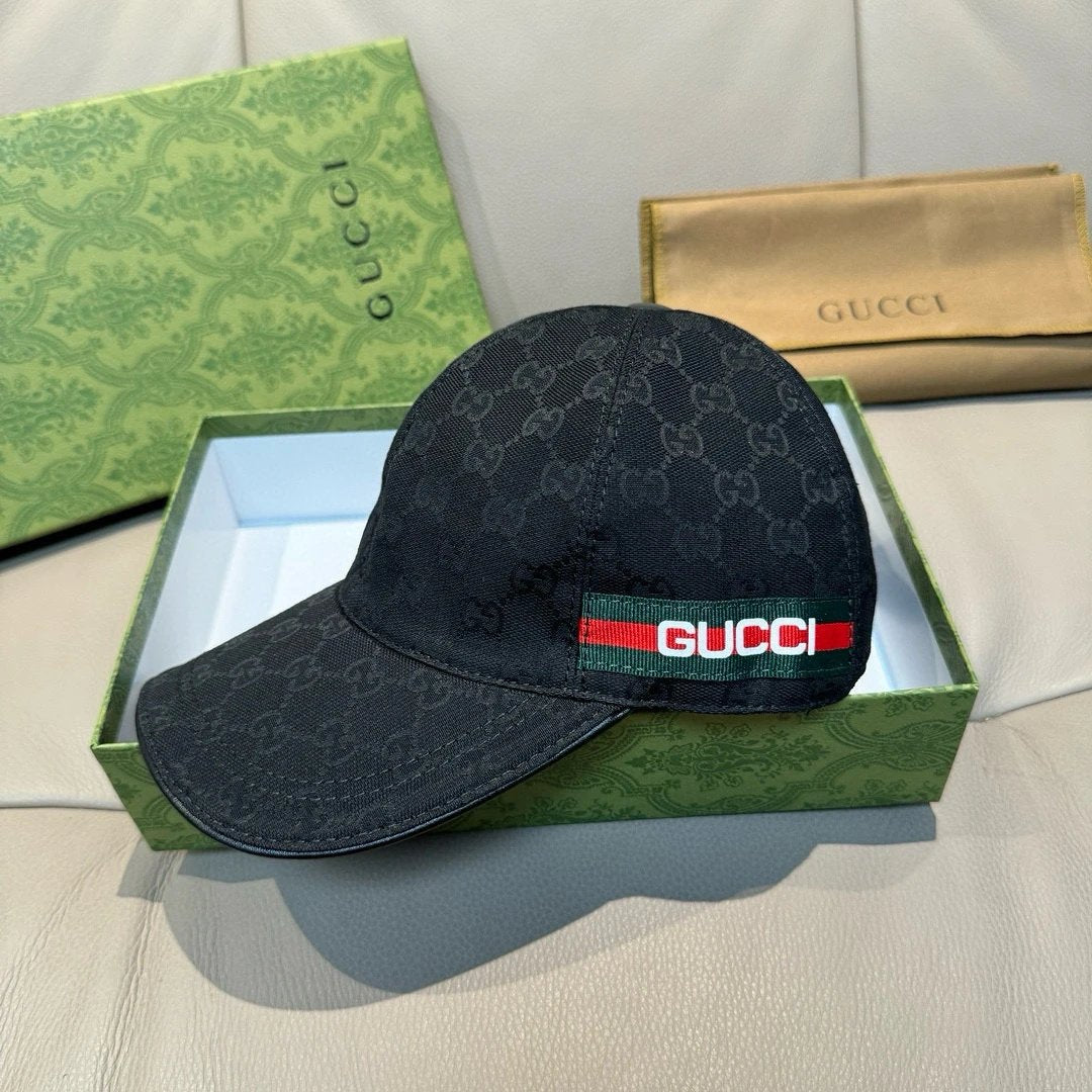 Gucci Hat Letter Ribbon logo Baseball Cap Sunshade Sun Protection Duckbill Cap Large Head Circumference Slimming Face Curved Brim Versatile Sports Hat for Men and Women Couples Same Style