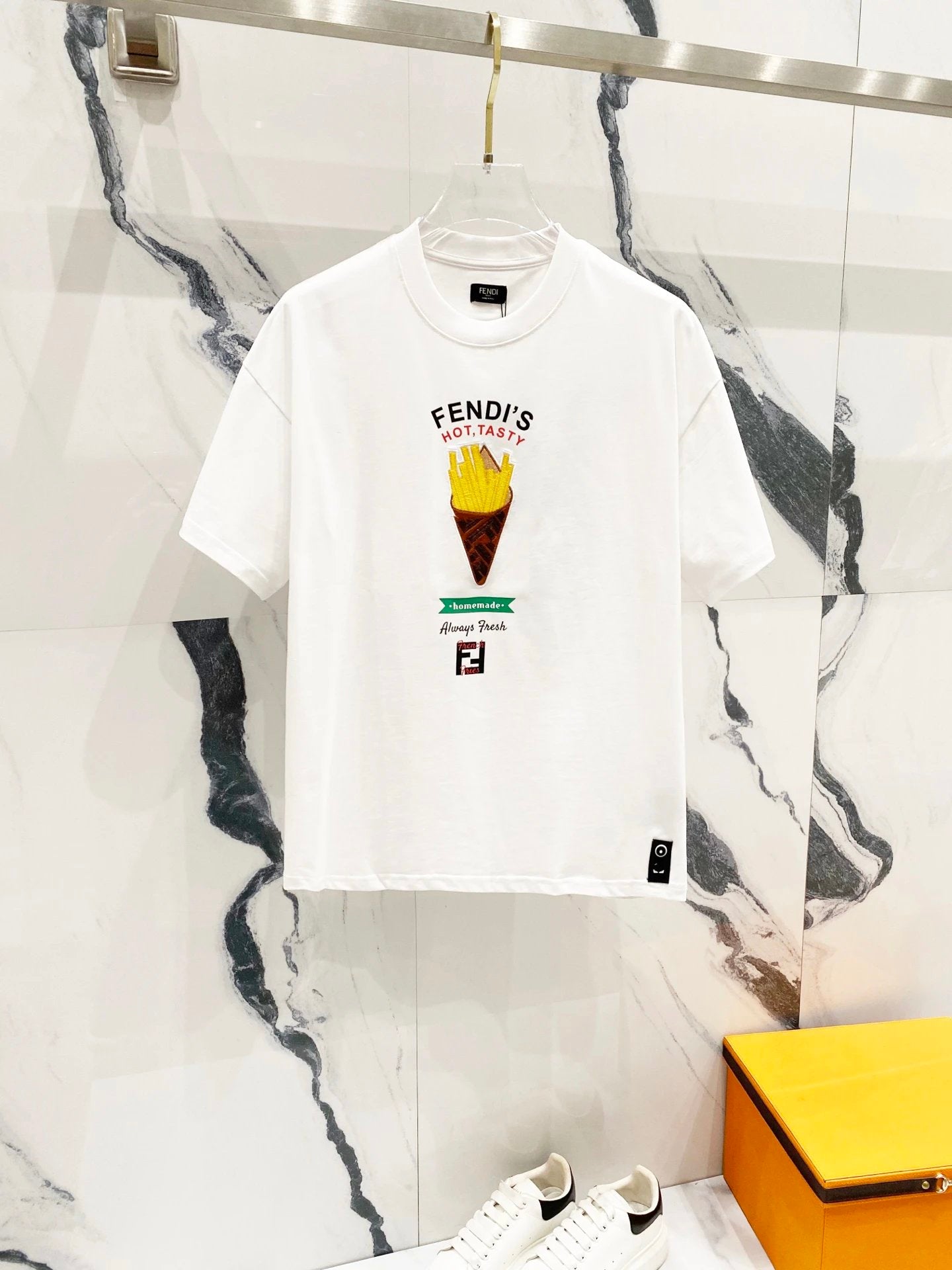 FENDI T-shirt Creative French Fries Embroidery on the Chest logo round Neck Short Sleeve25ss New Pure Cotton Unisex Style T T-shirt OS Loose Fit Base Shirt Top Half Sleeve T-Shirt
