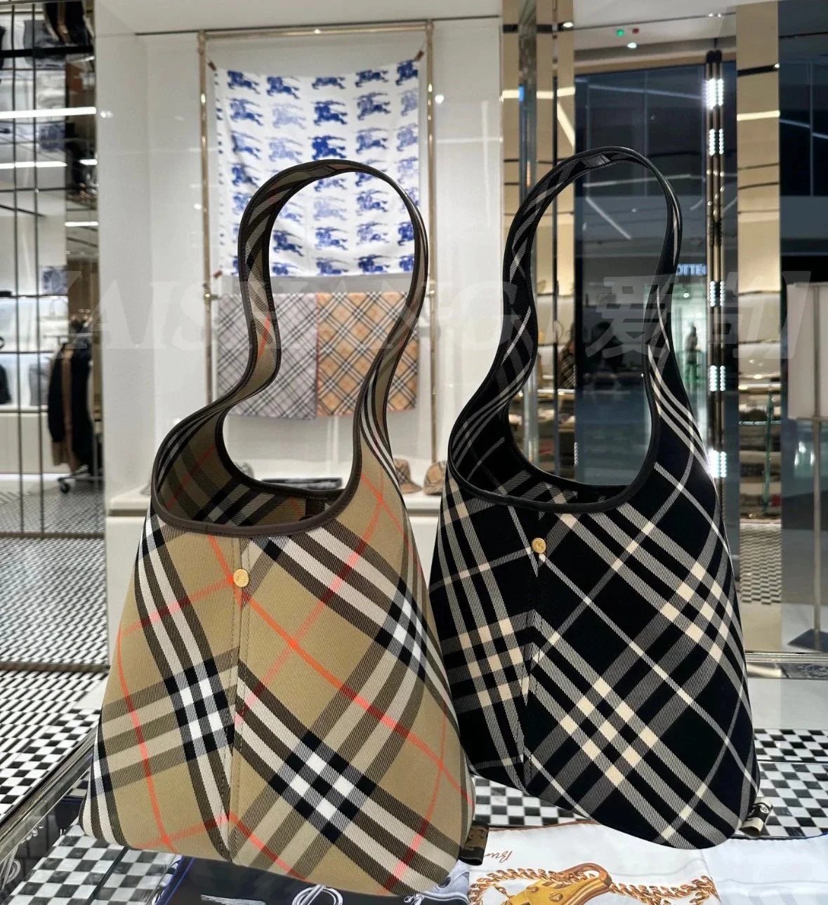 Burberry Women's Bag Top version 【Treasure Item】24New Soft Upright Tote Tote Bag Pair Five-Material Twill Waterproof Fabric Women's One Shoulder Handbag Shopping Bag Mummy Bag