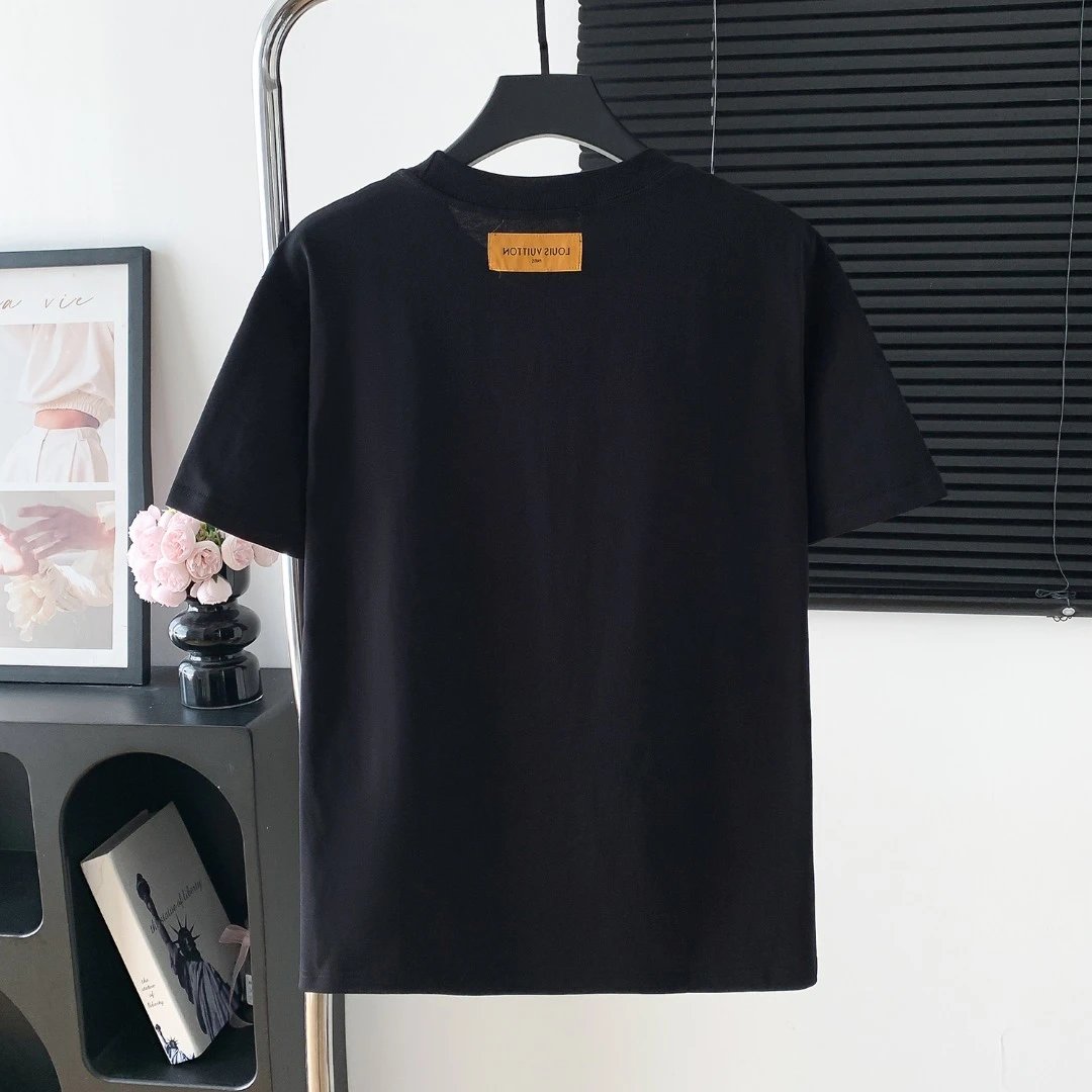 Louis Vuitton LV T-shirt Chest Letter Puppy Embroidery logo round Neck Short Sleeve25ss New Pure Cotton Unisex Style T Casual T-Shirt Base Layer Shirt OS Loose Fit Half Sleeve Top Plus Size