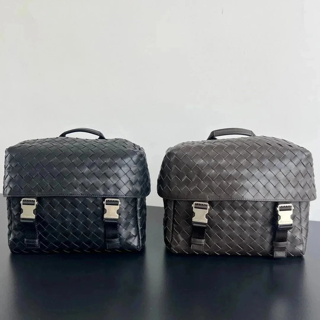 Bottega Veneta Men's Bag Top version 【Highest Version Original Leather】24New Postino Men Messenger Bag Super Capacity Men's Messenger Bag Charm Men's Essential Item Men's Weaving Handbag Men's Weaving Shoulder Bag Commuter Bag Woven Briefcase Men's Bag Wo