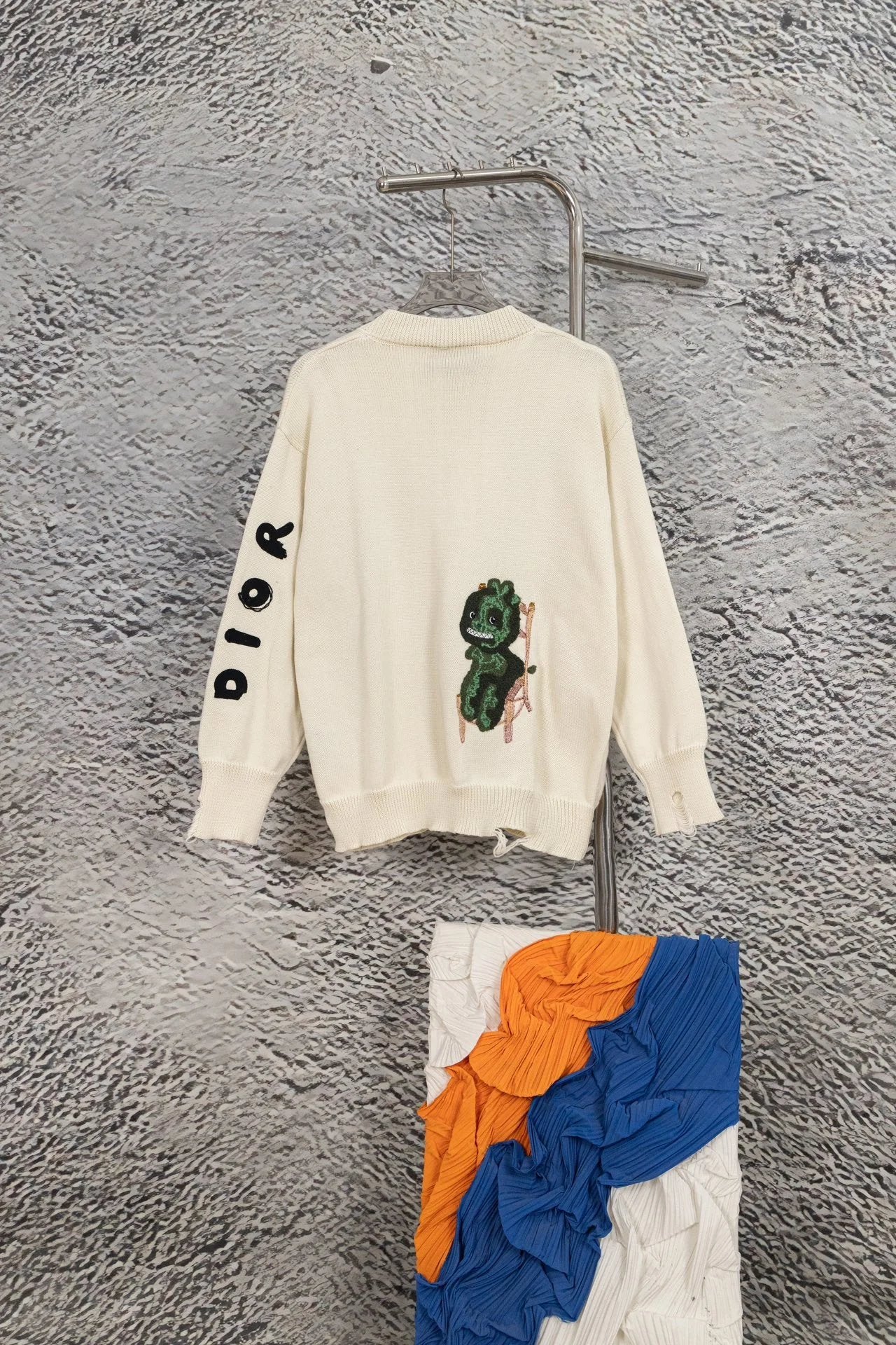 Dior Sweater Ripped Pullover Crew Neck Sweater Fashion Trend Heavy Craft logo Embroidered Color-Block Long Sleeve Thickened Lazy Style Unisex Loose Knit Top Jacket Versatile Casual Wear