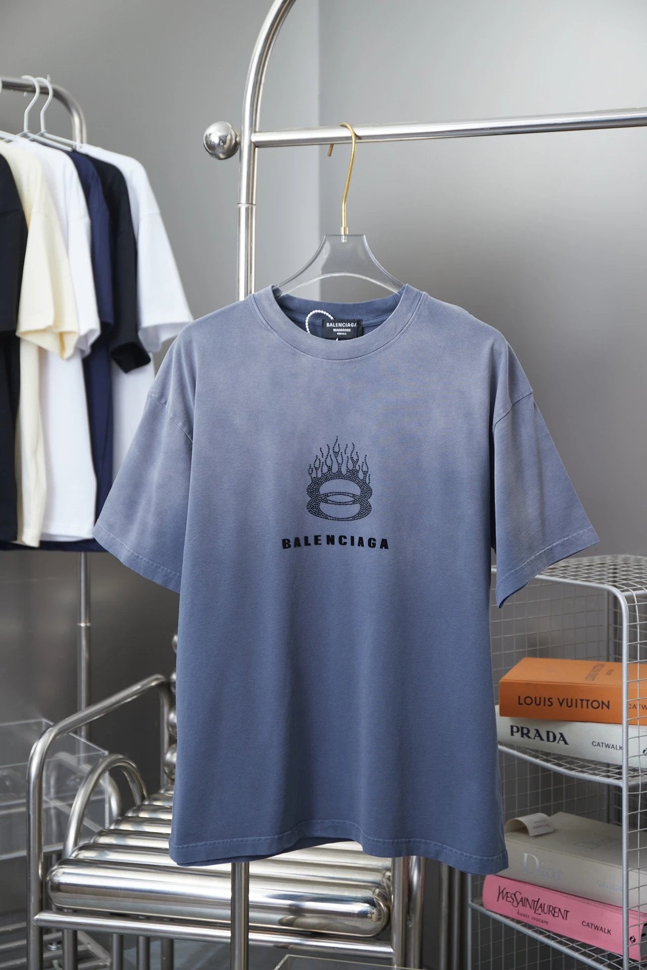 Balenciaga T-shirt 25SS Early Spring New Flame Rhinestone Round Neck Short Sleeve Pure Cotton Unisex T T-shirt OS Loose Fit Base Shirt Summer Casual Simple T-Shirt