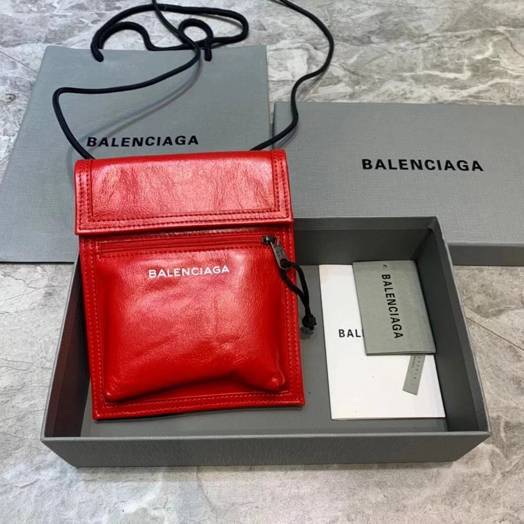 Balenciaga Bag Top version Mobile Phone Bag Pleated Oil Wax Leather Men's Bag nano Mini Bag Graffiti Leather Packet Coin Pocket Shoulder Messenger Bag Lover's Bag Unisex Letters Printed Bag Han Huohuo Same Style Women Bag