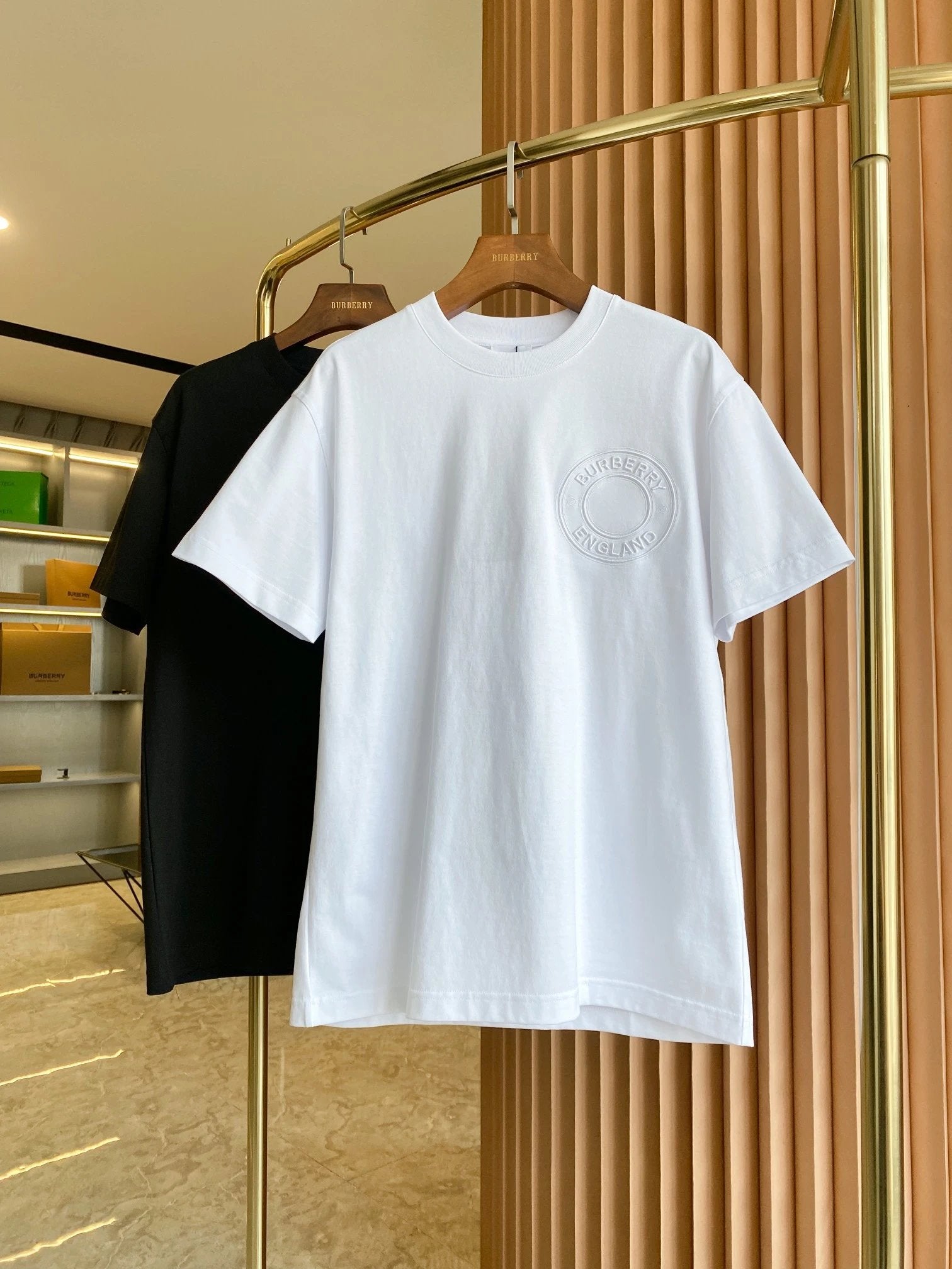 Burberry T-shirt Chest Logo Round Embroidery logo round Neck Short Sleeve25ss New Pure Cotton Unisex Style T T-shirt OS Loose Fit Base Shirt Top Half Sleeve T-Shirt