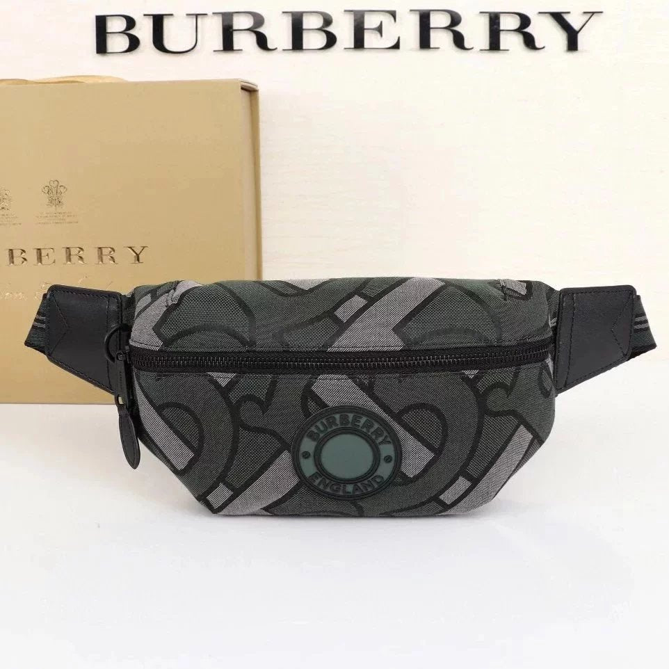 Burberry Women's Bag Top version Version Men's and Women's Bags80101441Black Medium Logo Letter logo Unisex Waist Bag Men's Crossbody Chest Bag Backpack Shoulder Bag Original Single Famous Brand Bag