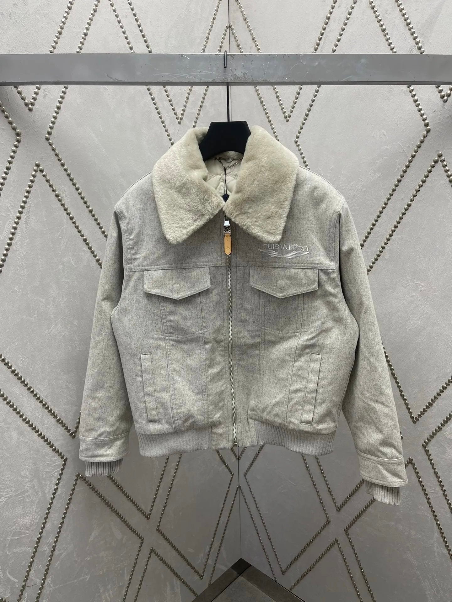 Louis Vuitton LV Jackets Waist-Tied Jacket with Removable Wool Coat Jacket Monogram Unisex Winter Thickened Warm Versatile Casual Coat