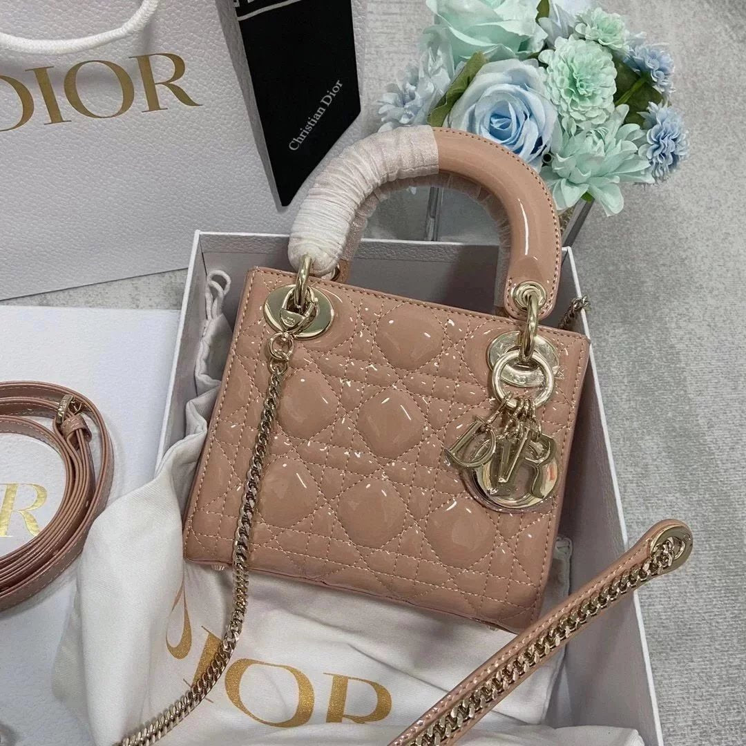 Dior Women's Bag Top version Version2023New ladymini Bag Diana Bag Three-Grid Classic Patent Leather Chain Shoulder Messenger Handbag Women's Bag