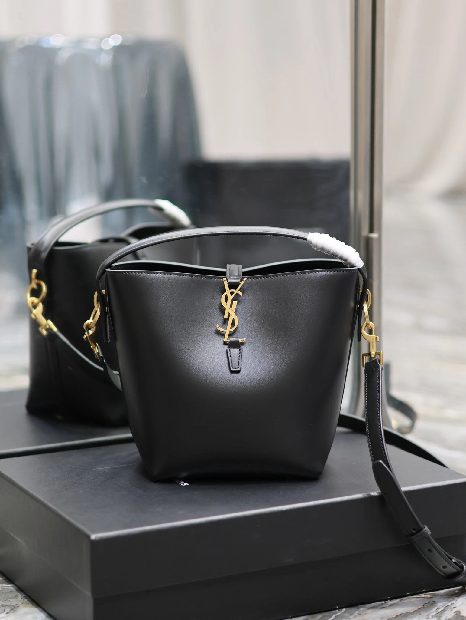 YSL Women's Bag Top version Saintlaurent2023New LE37Water Bucket Bag Summer New Women's Hand-Carrying Bucket Bag Bucket Bag Shoulder Messenger Bag Stiff Cowhide Bucket Bag Bucket Bag Two-in-One Composite Bag Bucket Bag742828