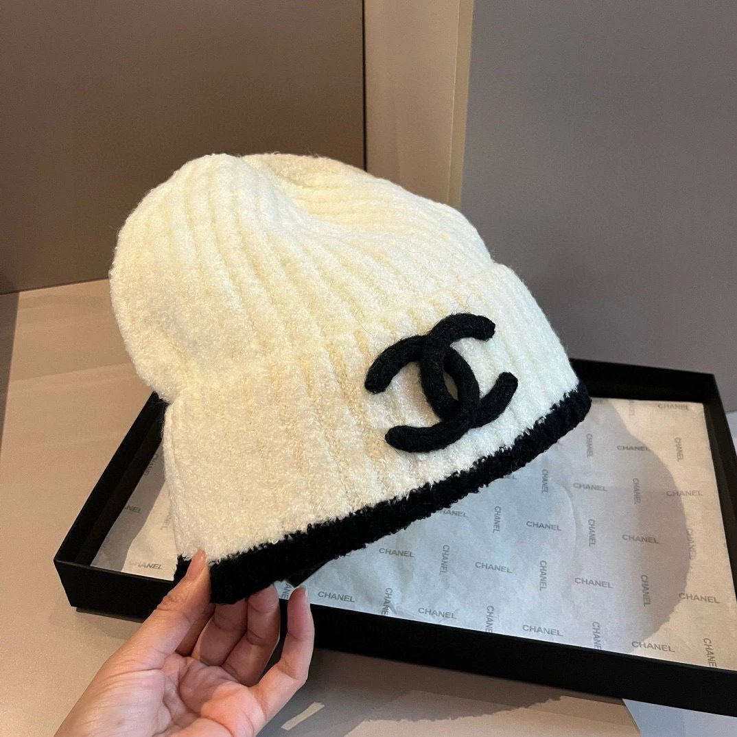 Chanel Hat Casual Hat High Quality Fashion Fashion Brand l Classic Big logo Knitted Woolen Cap New Autumn and Winter Thermal Head Cover Hat Travel Essential