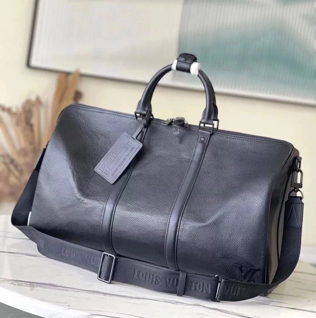 Louis Vuitton LV Travel Bag Top version M21536M214202023New Lychee Pattern Cowhide Men Keepal50Travel Bag Men's One-Shoulder Portable Travel Bag