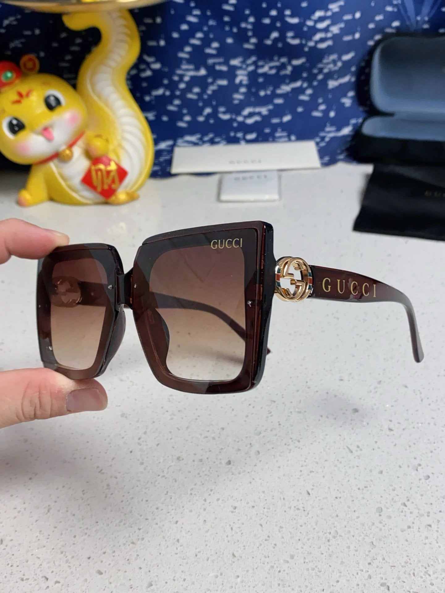 Gucci Sunglasses Square Frame Sunglasses Slimming Non-Prescription Unisex Couple Style UV Protection Driving Beach Fishing25ss New Sports Casual Versatile