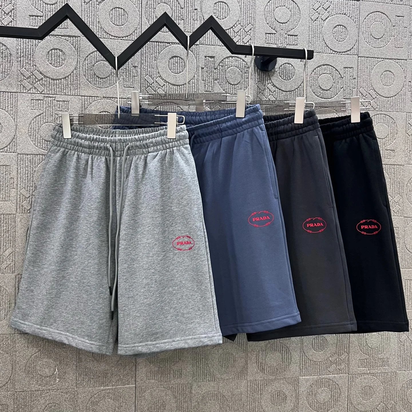 PRADA Shorts Predecessor Red Letter Printing logo Five-point Shorts25ss New Drawstring Casual Summer Pants American Style5Two-in-One Casual Sweatpants for Men and Women, Pure Cotton Joggers
