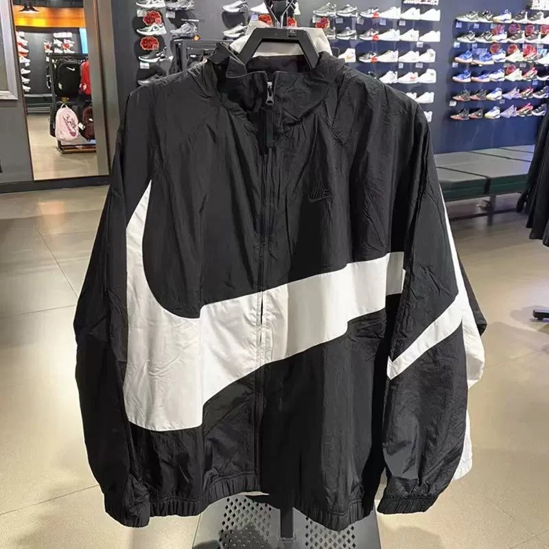 Nike Jackets Couple Windcheater Woven Large Hook logo Stitching Thin Sun-Proof Coat Men and Women AR3133