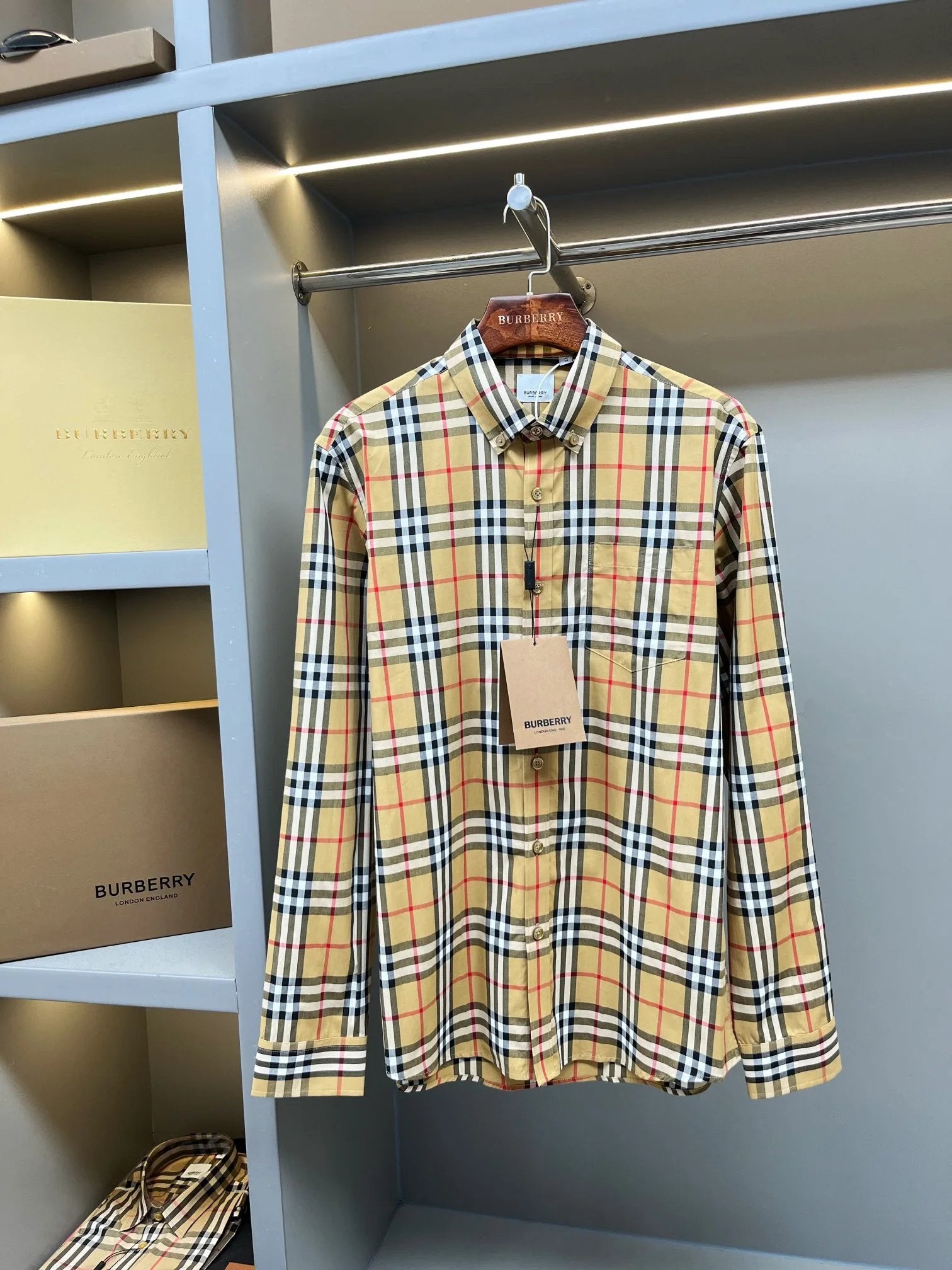 Burberry Shirt Pointed Collar Button Shirt Collar Vintage Plaid Shirt Classic Yellow Unisex Versatile Casual