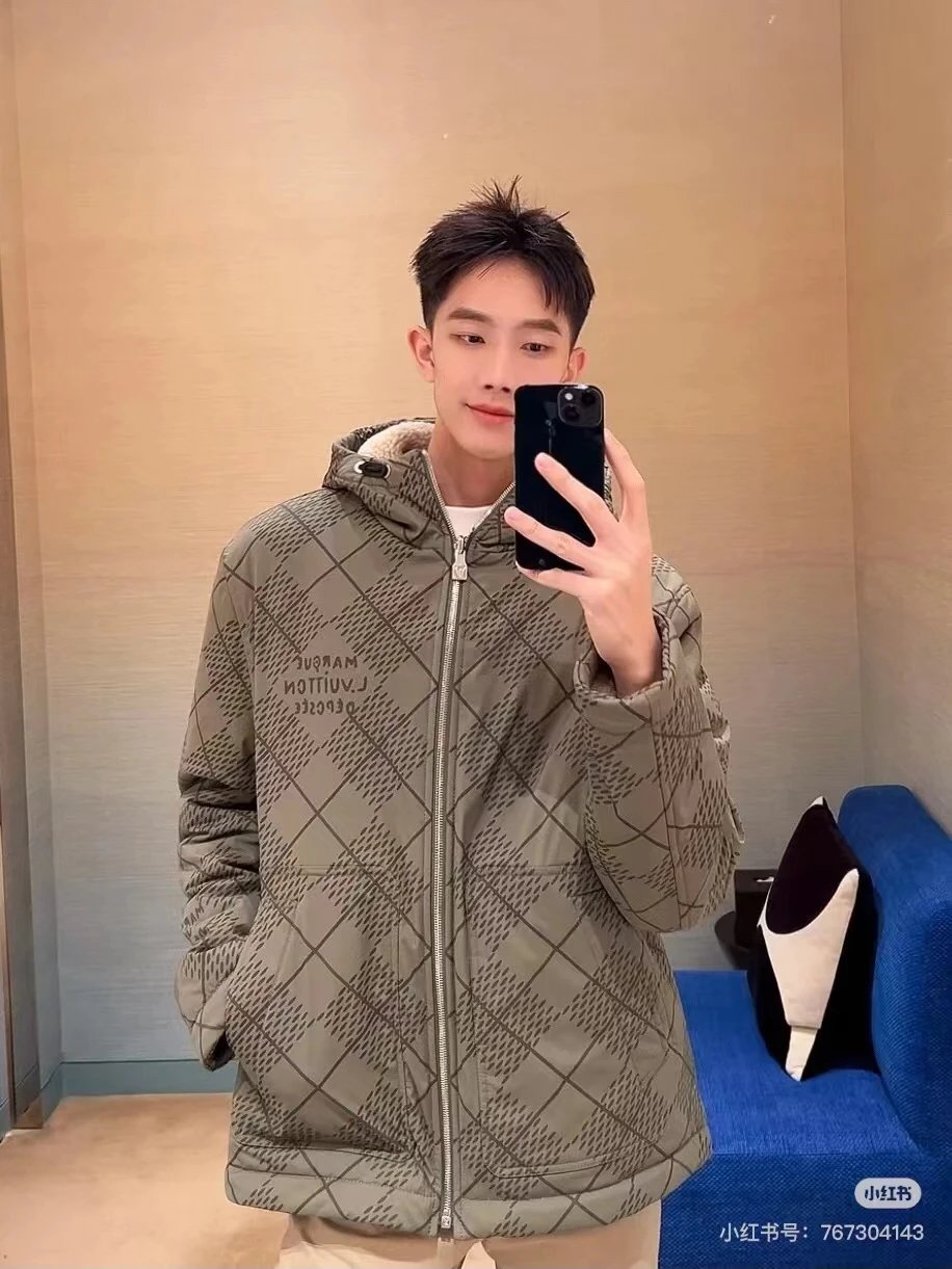 Louis Vuitton LV Jackets Dog Series Damierargyle Diamond Plaid Pattern Reversible Lamb Wool Trench Coat Cotton Jacket Unisex Winter Warm Sports Casual Loose Fit Versatile Coat