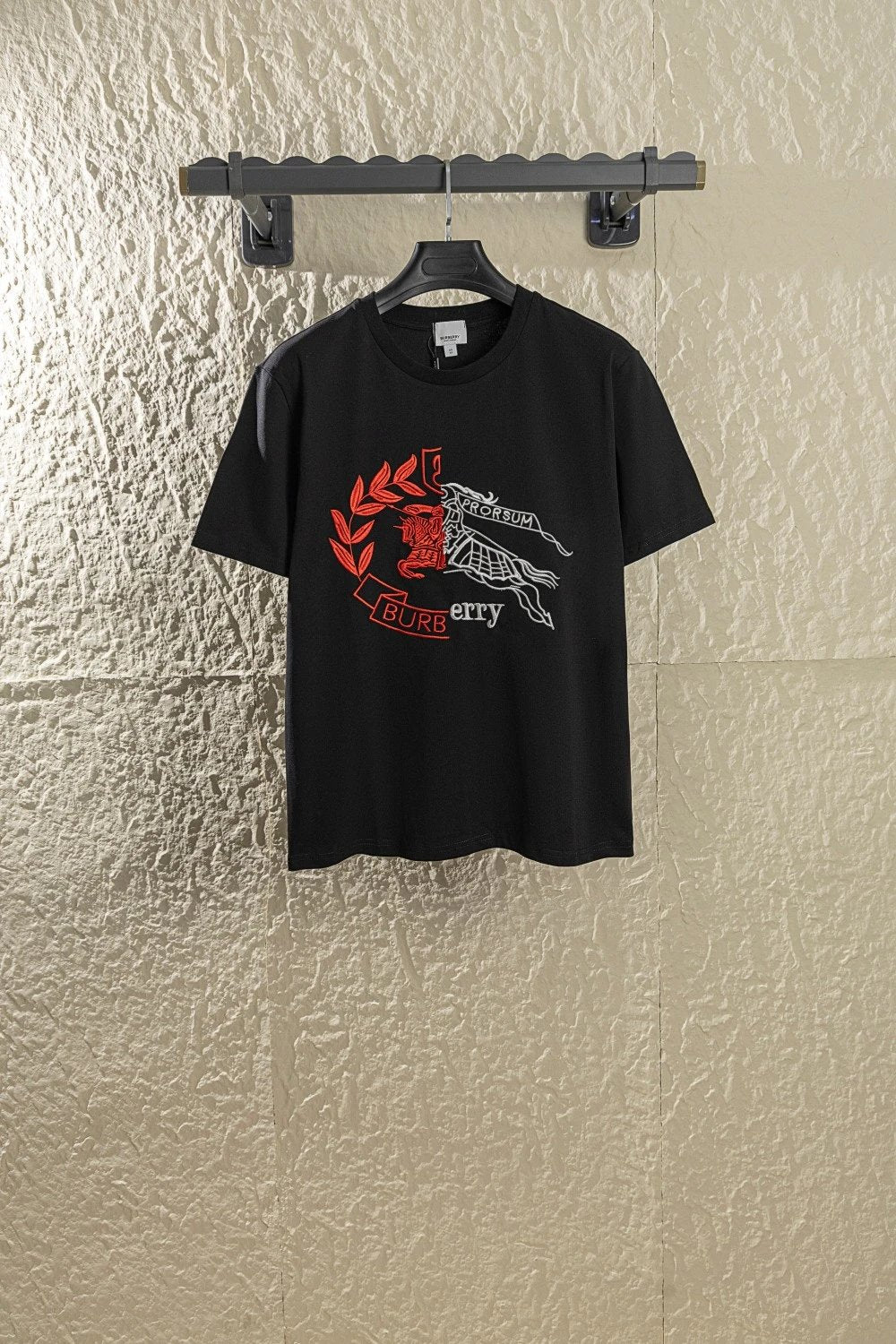 Burberry T-shirt Chest Letter Embroidery logo round Neck Short Sleeve25ss New pure cotton T Unisex T-Shirt OS Loose Fit Base Shirt Top Half Sleeve T-Shirt
