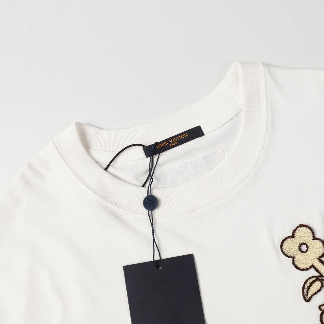 Louis Vuitton LV T-shirt Flower Embroidery Toothbrush on Chest LOGO Artistic Letter Crew Neck Short Sleeve25ss New pure cotton T Unisex T-Shirt OS Loose Fit Base Shirt Top Half Sleeve T-Shirt