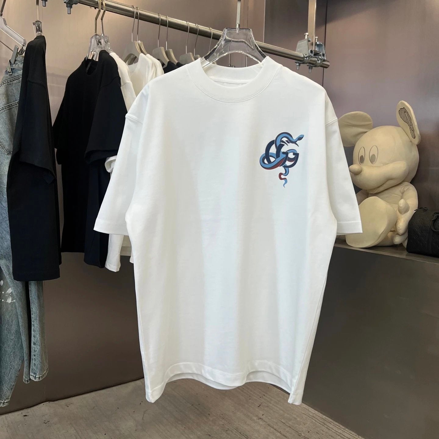 Gucci T-shirt Front and Back Color-Block Snake Pattern Print logo round Neck Short Sleeve25ss New pure cotton T Unisex T-Shirt OS Loose Fit Base Shirt Top Half Sleeve T-Shirt