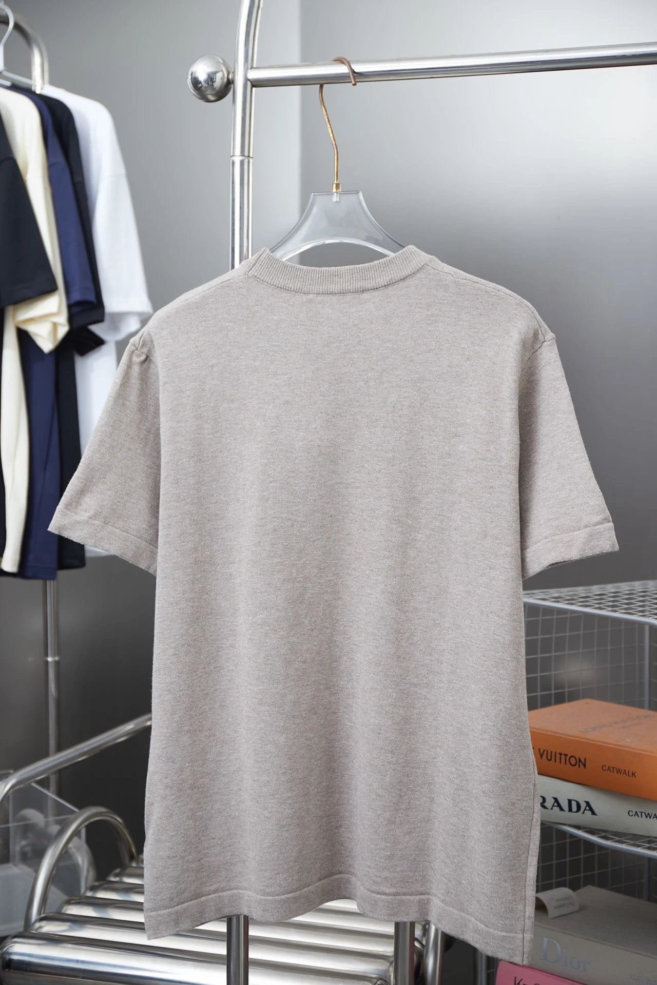 Louis Vuitton LV T-shirt Front Embroidered Knit Letters logo round Neck Short Sleeve25ss New pure cotton T Unisex T-Shirt OS Drop Shoulder Loose Fit Base Shirt Top T-Shirt Short Sleeve