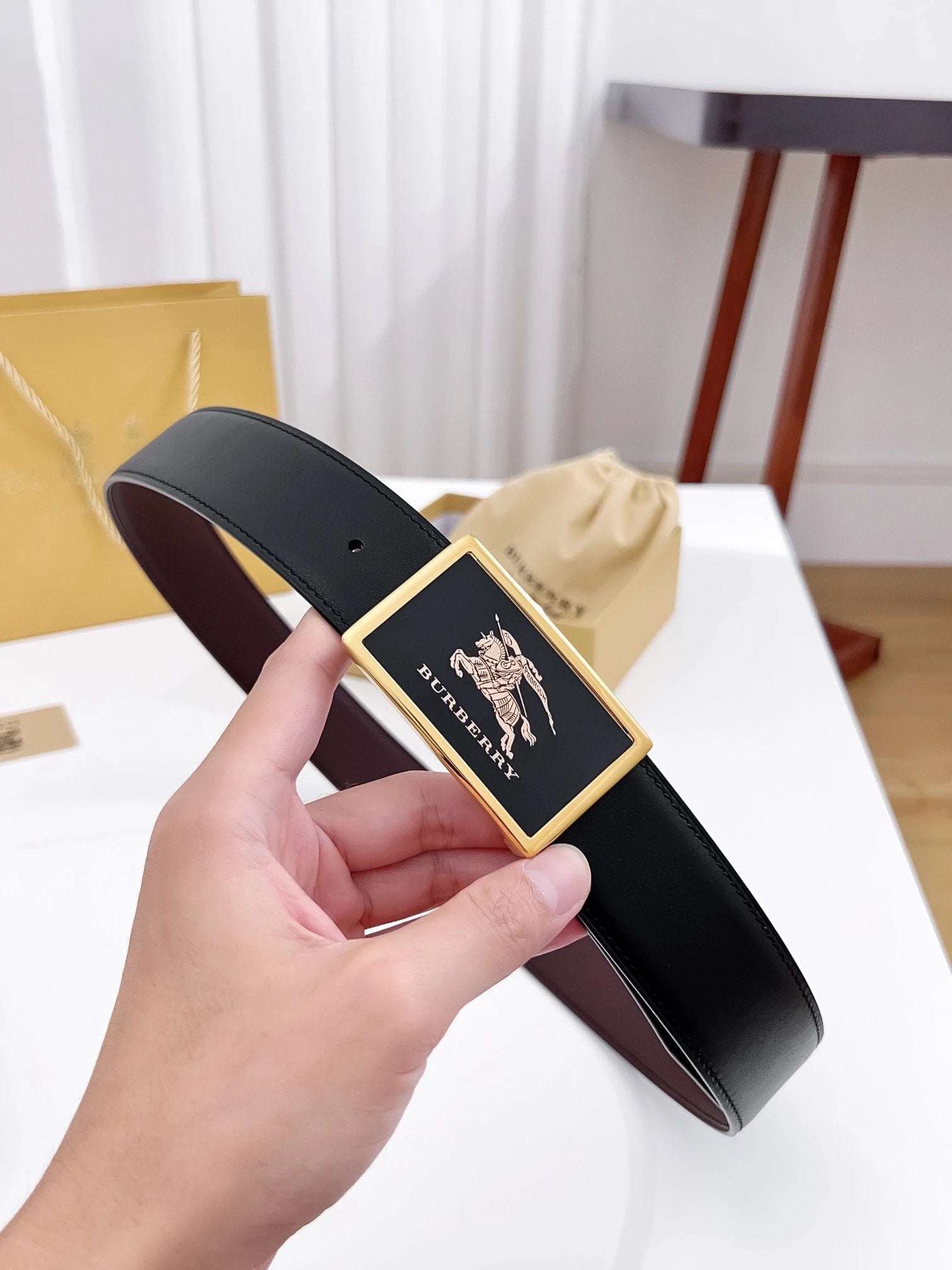 Burberry Belt Top version 【Full Package】New Men's Leather Belt Width4.0cm Double-Sided Imported First Layer Calfskin Full Grain Leather Genuine Goods Quality Original Factory Pin Buckle Letters Rotating Buckle Counter Full Set Gift Box Packaging B Home Be