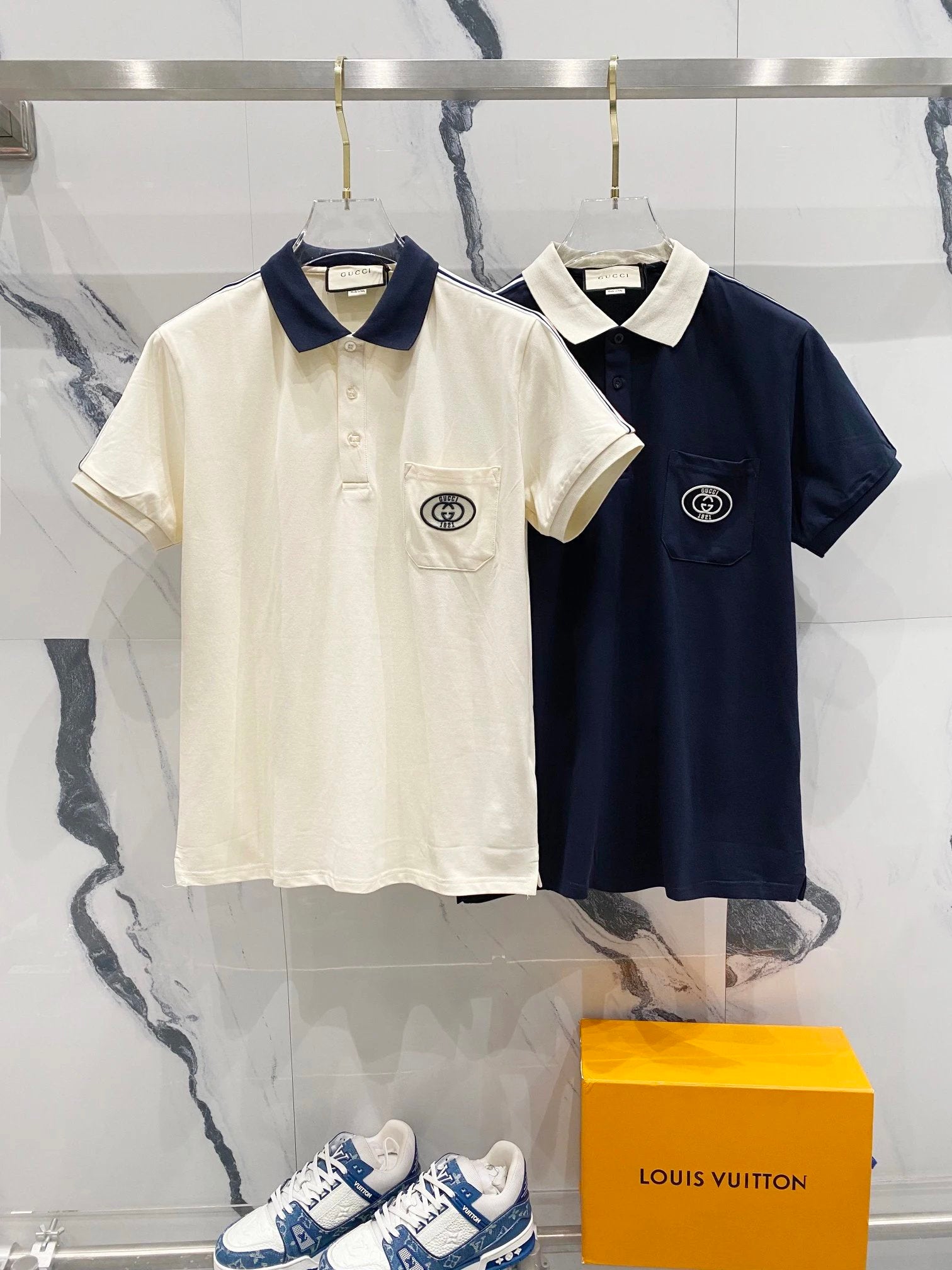 Gucci T-shirt Embroidered Letters1921Pocket LOGO Red and blue webbing POLO Short Sleeve Turn-down Collar Shirt Unisex Summer Solid Color Loose Fit T Business Commuter Short Sleeve Shirt Plus Size T-Shirt