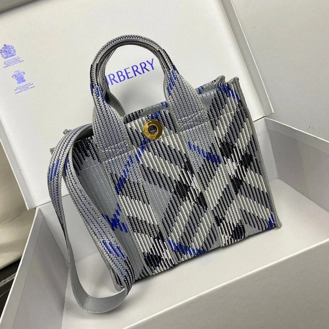 Burberry Women's Bag Top version 【Highest Version Original Leather】New Equestrian Portable Tote Bag New Mini Plaid Knitted Tote Bag Tote Bag Autumn and Winter Commuter Women's Bag Women's Shopping Bag Vegetable Basket Bag Handbag Messenger Bag Shoulder Ba