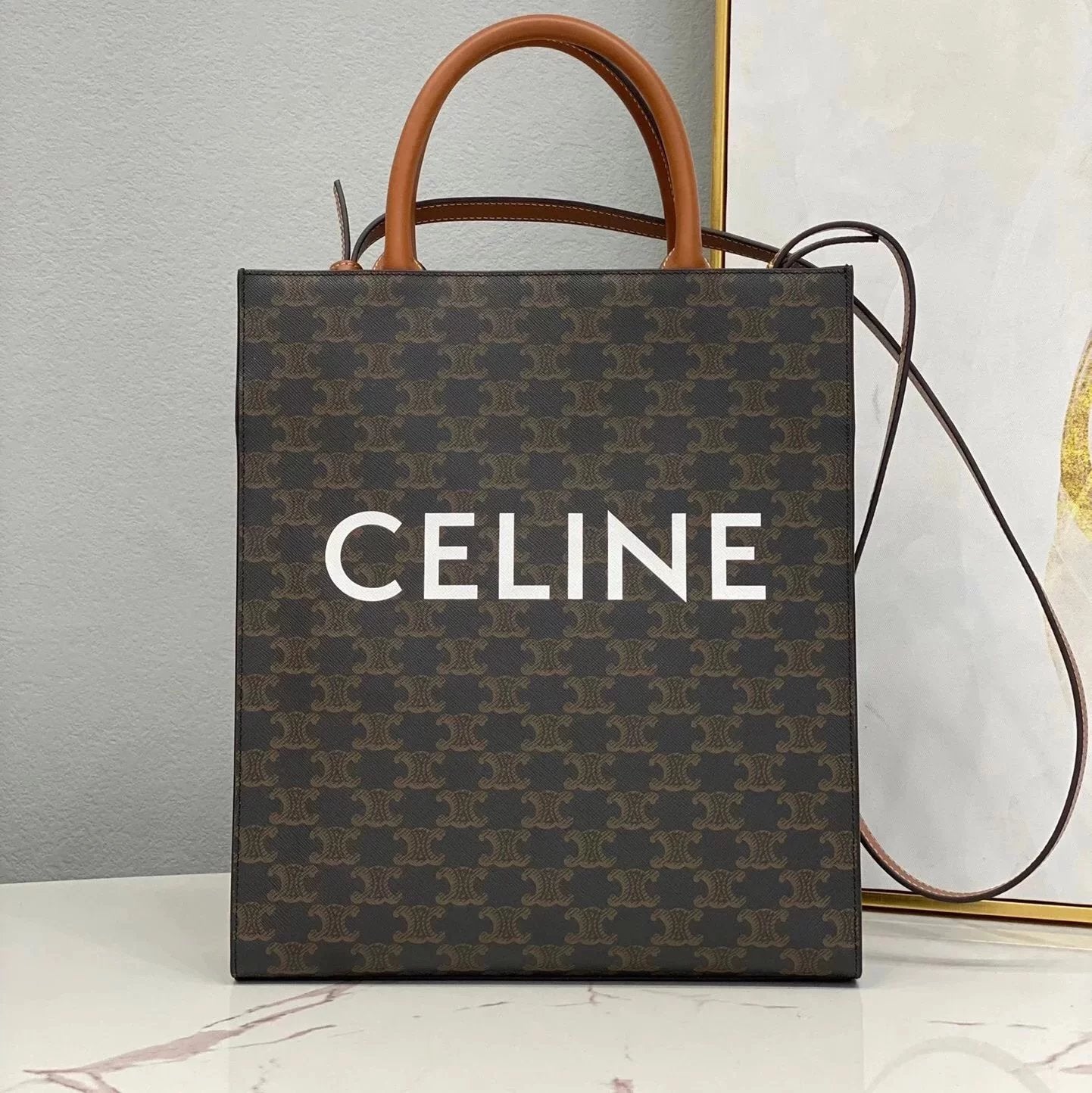 Celine women's bag Top version 【Level Surrogate Shopping】New TriompheMiniTote Tote Arc De Triomphe cabas Presbyopic Tote Vertical Mini Phone Bag Medium Presbyopic Portable Shopping Bag Shoulder Bag Messenger Bag Selin Women's Bag Men's Bag191542194372