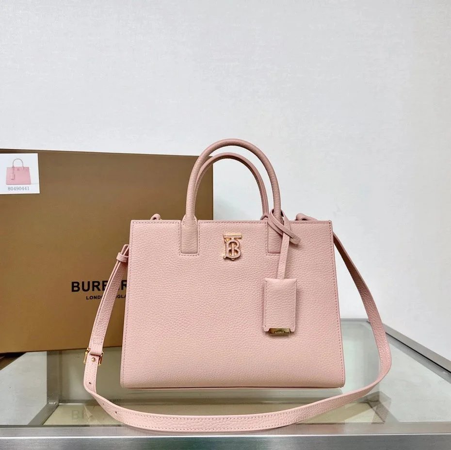 Burberry Women's Bag Top version 【Original Leather Surrogate Shopping Edition】Autumn and Winter New Women's Clothes Tote Bag Latest Version Tote Tote Bag Women's Shopping Bag Vegetable Basket Bag Portable Briefcase Thomas Exclusive Identification.