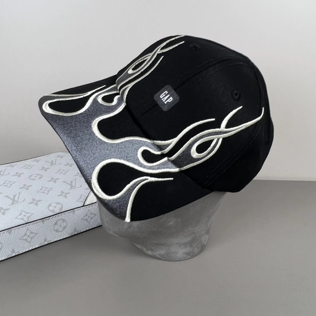 Balenciaga Hat flame pattern logo Baseball Cap Sunshade Sun Protection Duckbill Cap Slimming Face Curved Brim Versatile Large Head Circumference Sports Hat Unisex Couple Style