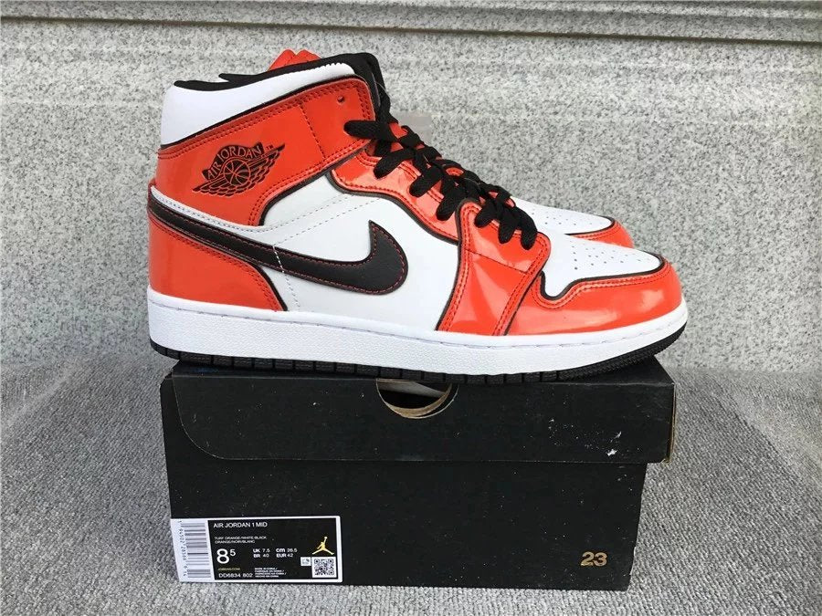 Air Jordan 1 Mid shoes New All-Match Trendy Men's Casual Sports Shoes