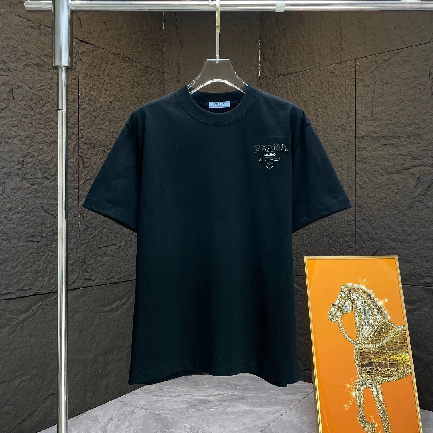 PRADA T-shirt Chest Letter Embroidery logo round Neck Short Sleeve25ss New pure cotton T Unisex T-Shirt OS Drop Shoulder Loose Fit Base Shirt Top T-Shirt Short Sleeve