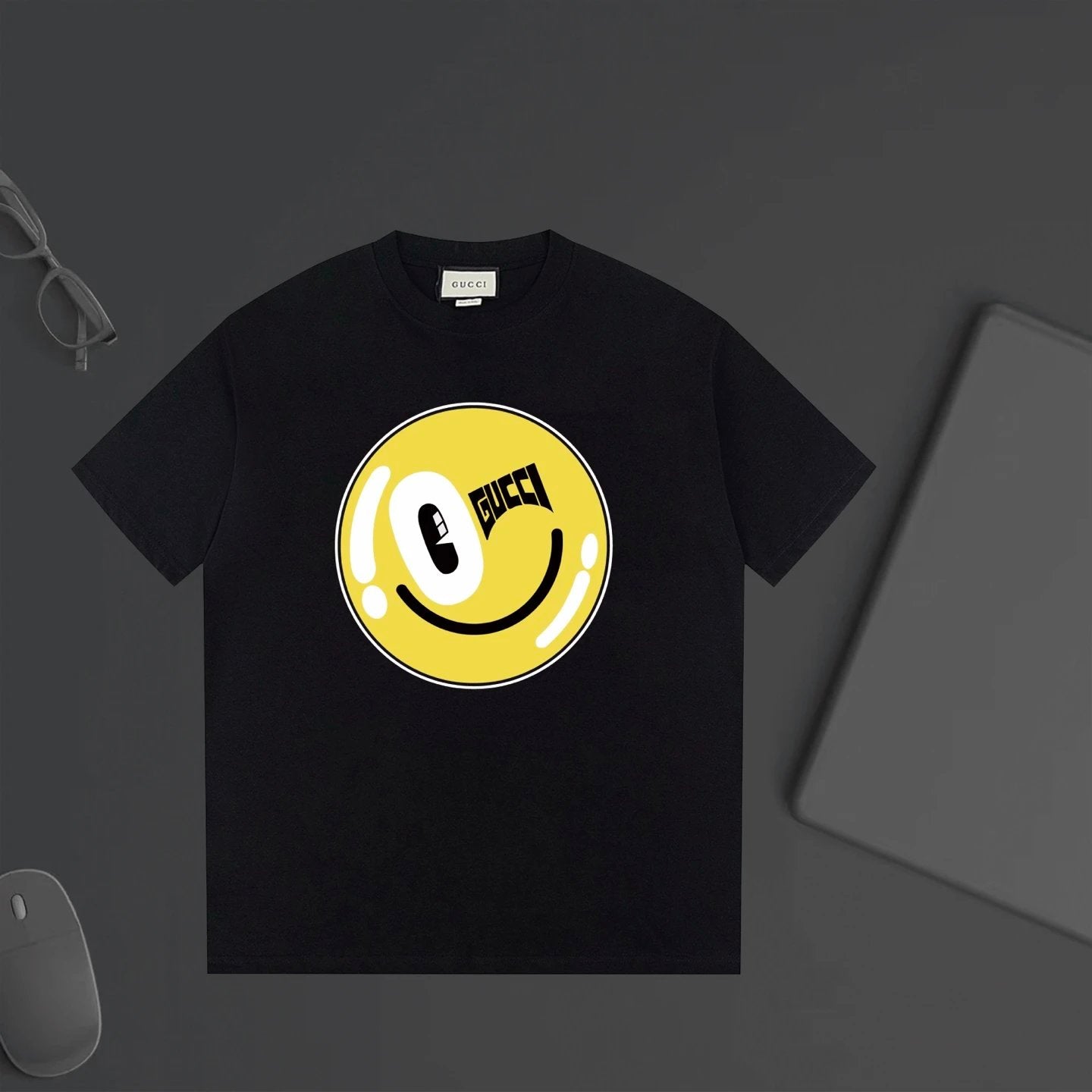 Gucci T-shirt Cartoon Smiley Face Print on the Chest logo round Neck Short Sleeve25ss New pure cotton T Unisex T-Shirt OS Loose Fit Base Shirt Top Half Sleeve T-Shirt