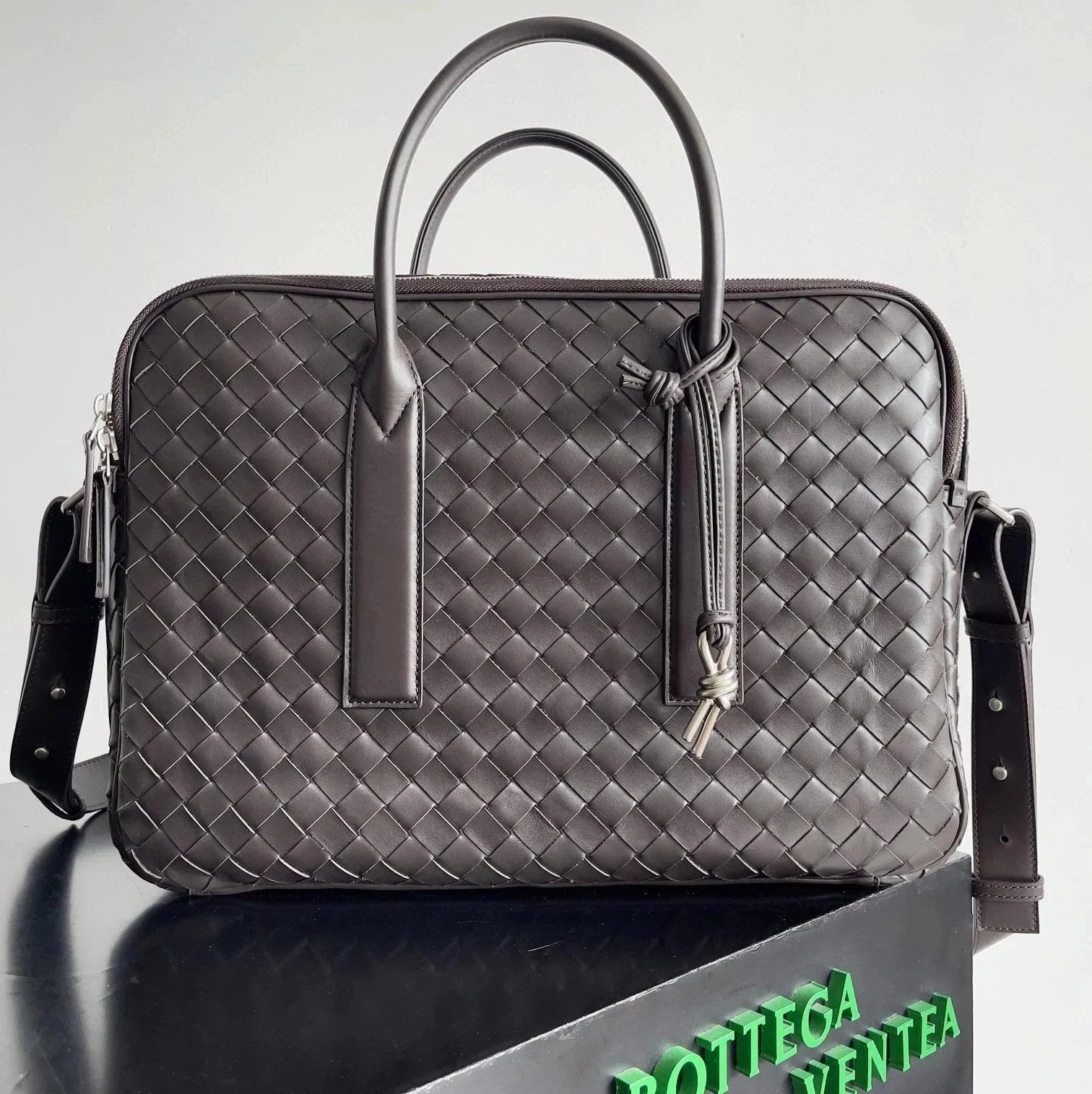 Bottega Veneta Men's Bag Top version 【Original Leather Highest Version】Briefcase Men GETAWAY Large Briefcase Men's Handbag Computer Bag Business Briefcase Shoulder Bag Messenger Bag Handbag Woven Bag Body Large Capacity File Bag