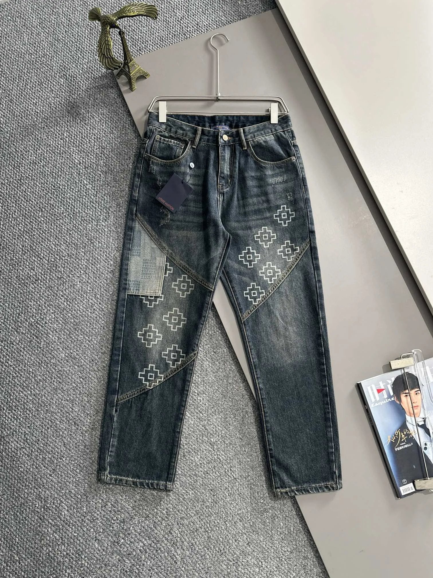 Louis Vuitton LV Jeans Back Waist Leather Tag logo Straight Washed Blue Jeans Autumn Winter New Unisex Long Pants Loose Casual High Waist