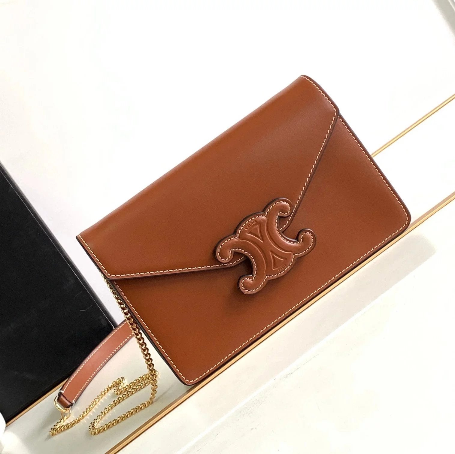 Celine women's bag Top version 【Original Factory】New CUIRTRIOMPHE Cowhide WOC Brand New Chain Leather Envelope Package Large113322Small Size10J733