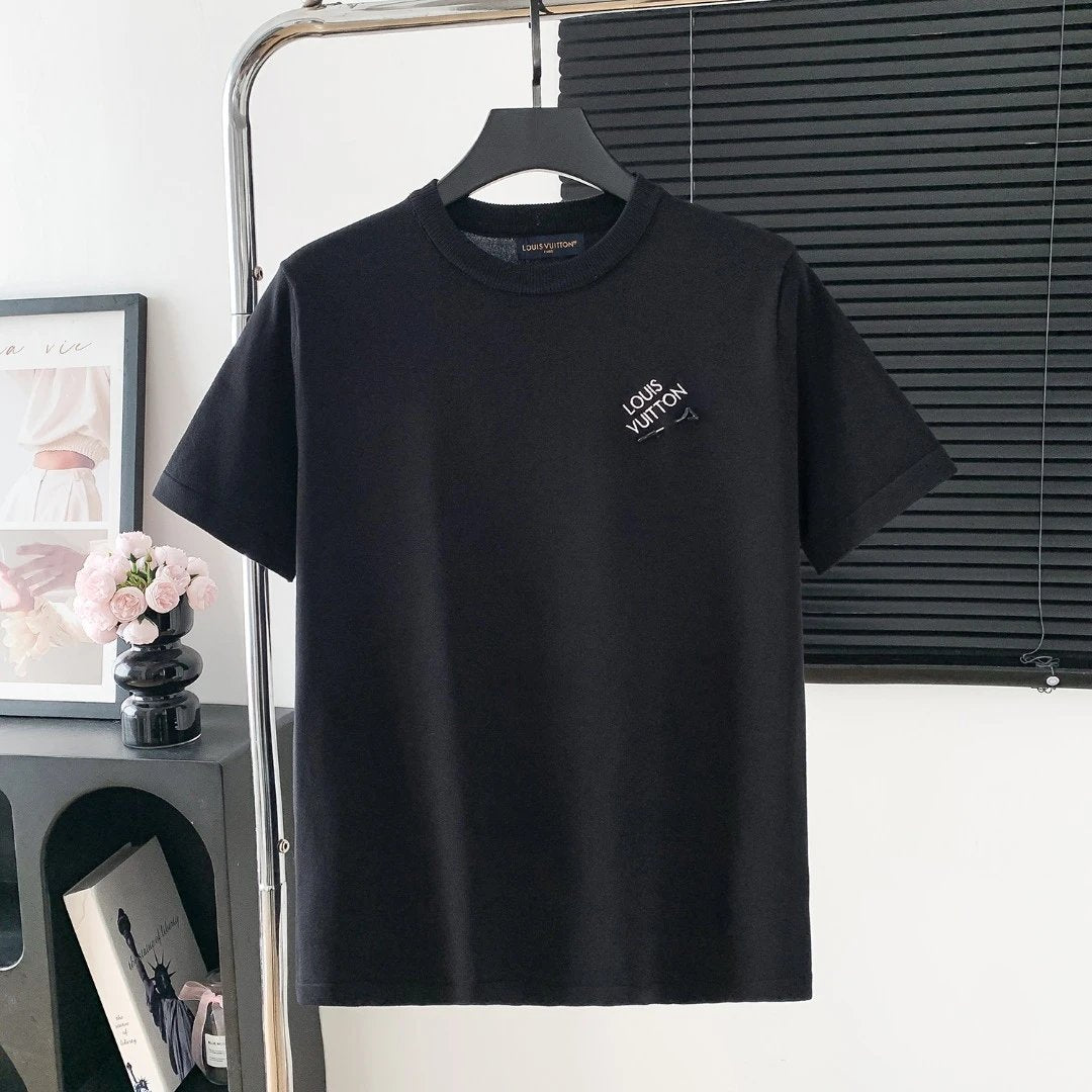 Louis Vuitton LV T-shirt Chest Letter Embroidery logo round Neck Short Sleeve25ss New Pure Cotton Unisex Style T T-shirt OS Loose Fit Base Shirt Top Half Sleeve T-Shirt