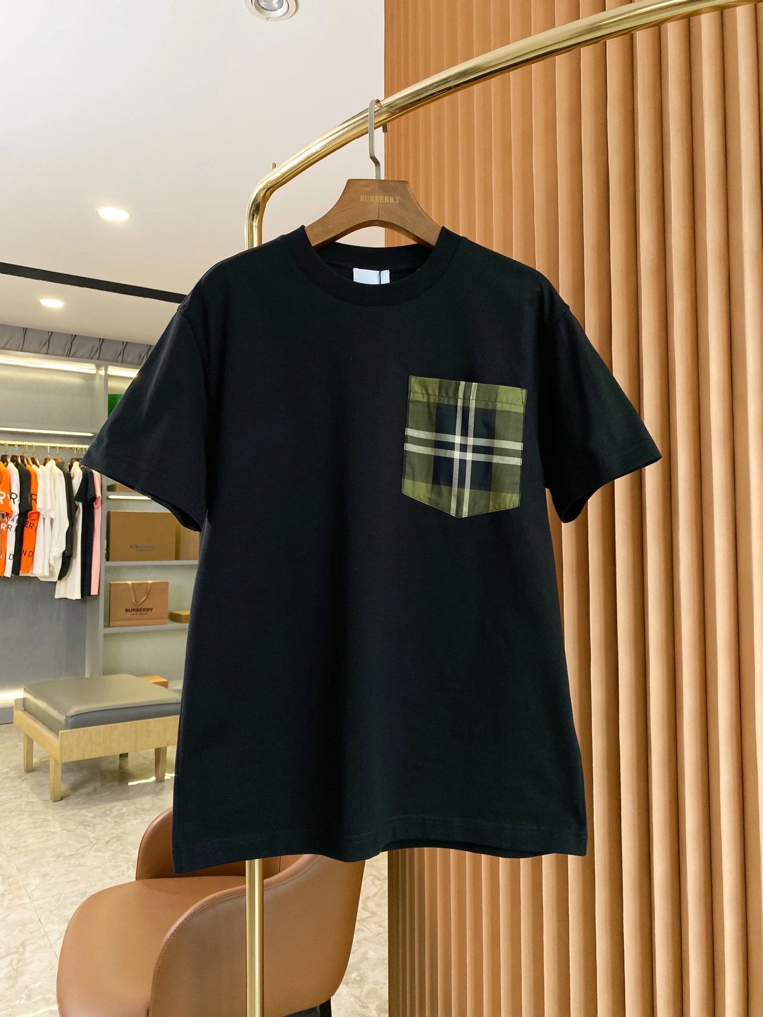 Burberry T-shirt Chest Pocket Design with Plaid Pattern logo round Neck Short Sleeve25ss New Pure Cotton Unisex Style T Casual T-Shirt Base Layer Shirt OS Loose Fit Half Sleeve Top Plus Size