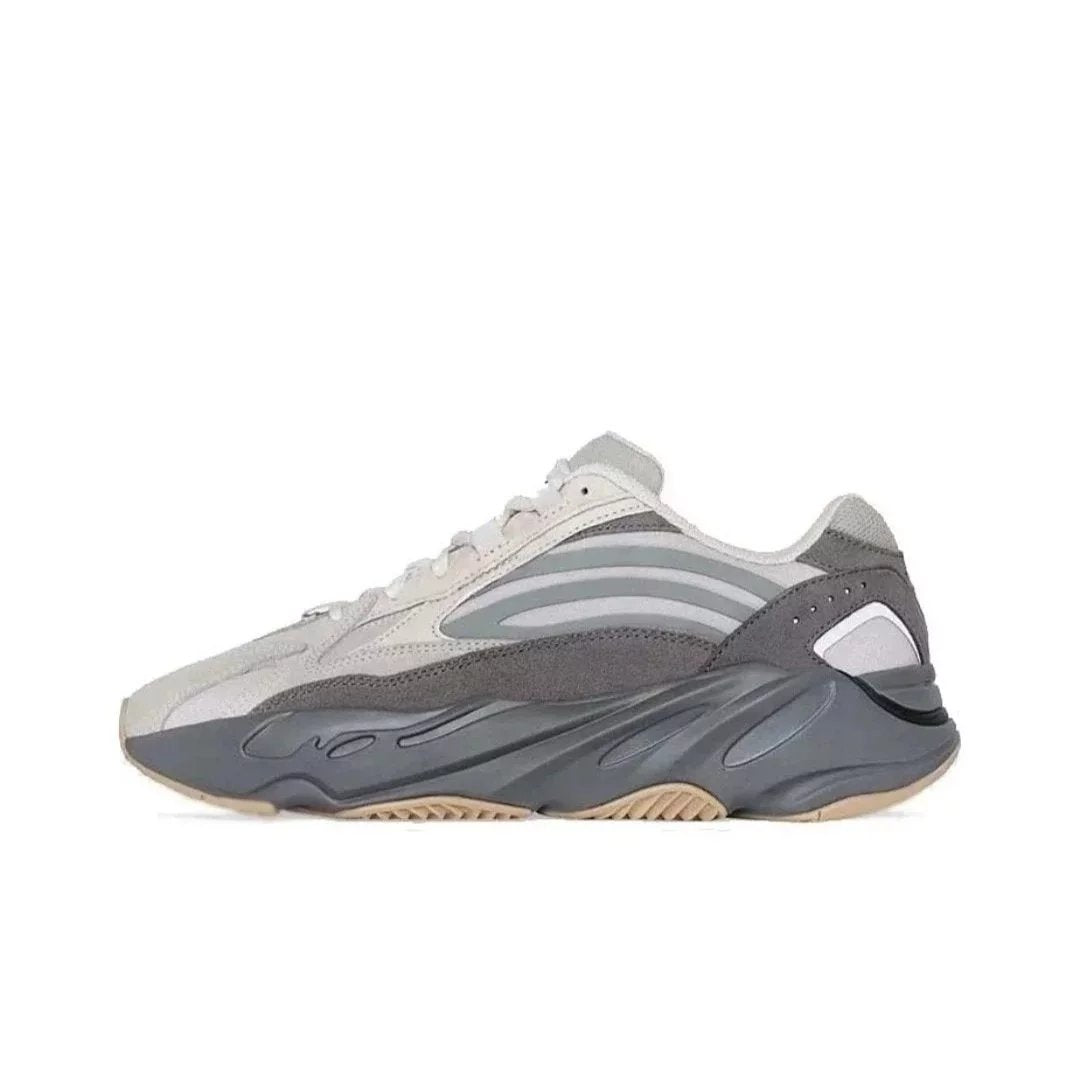 Adidas Yeezy 700 shoes Fashion Trendy Brand Sneaker Men's and Women's Casual Shoes Running Shoes