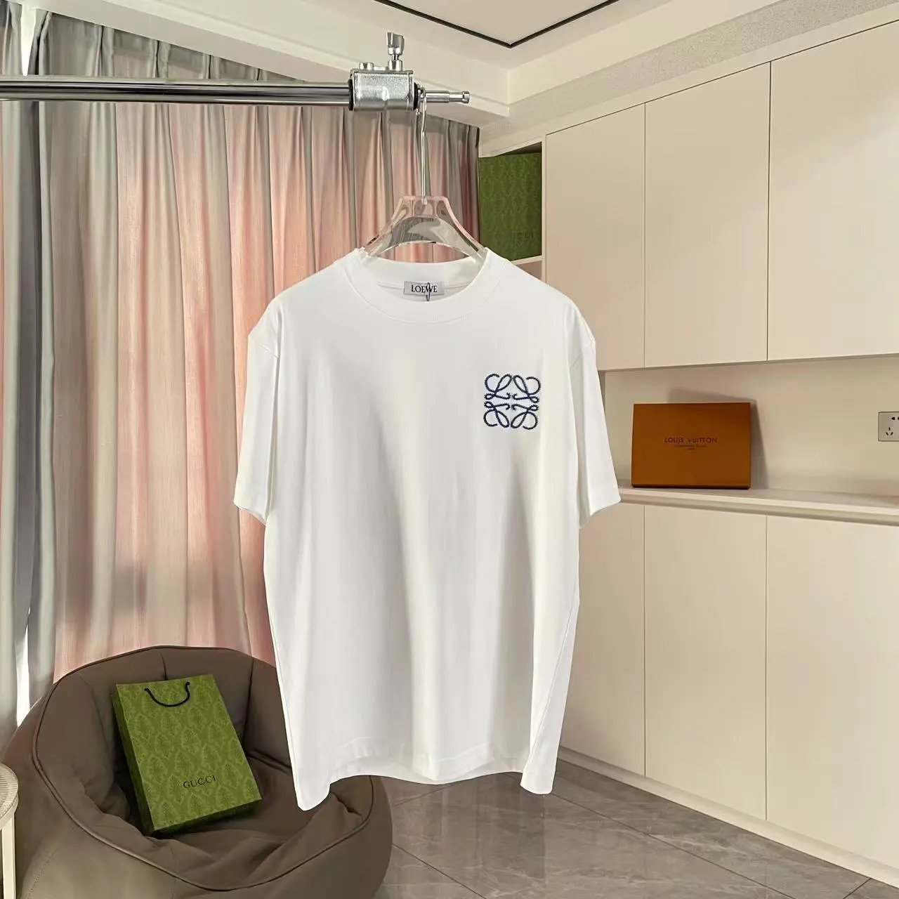 LOEWE T-shirt Front Vacuum Totem Embroidery logo round Neck Short Sleeve25ss New pure cotton T Unisex T-Shirt OS Loose Fit Base Shirt Top Half Sleeve T-Shirt