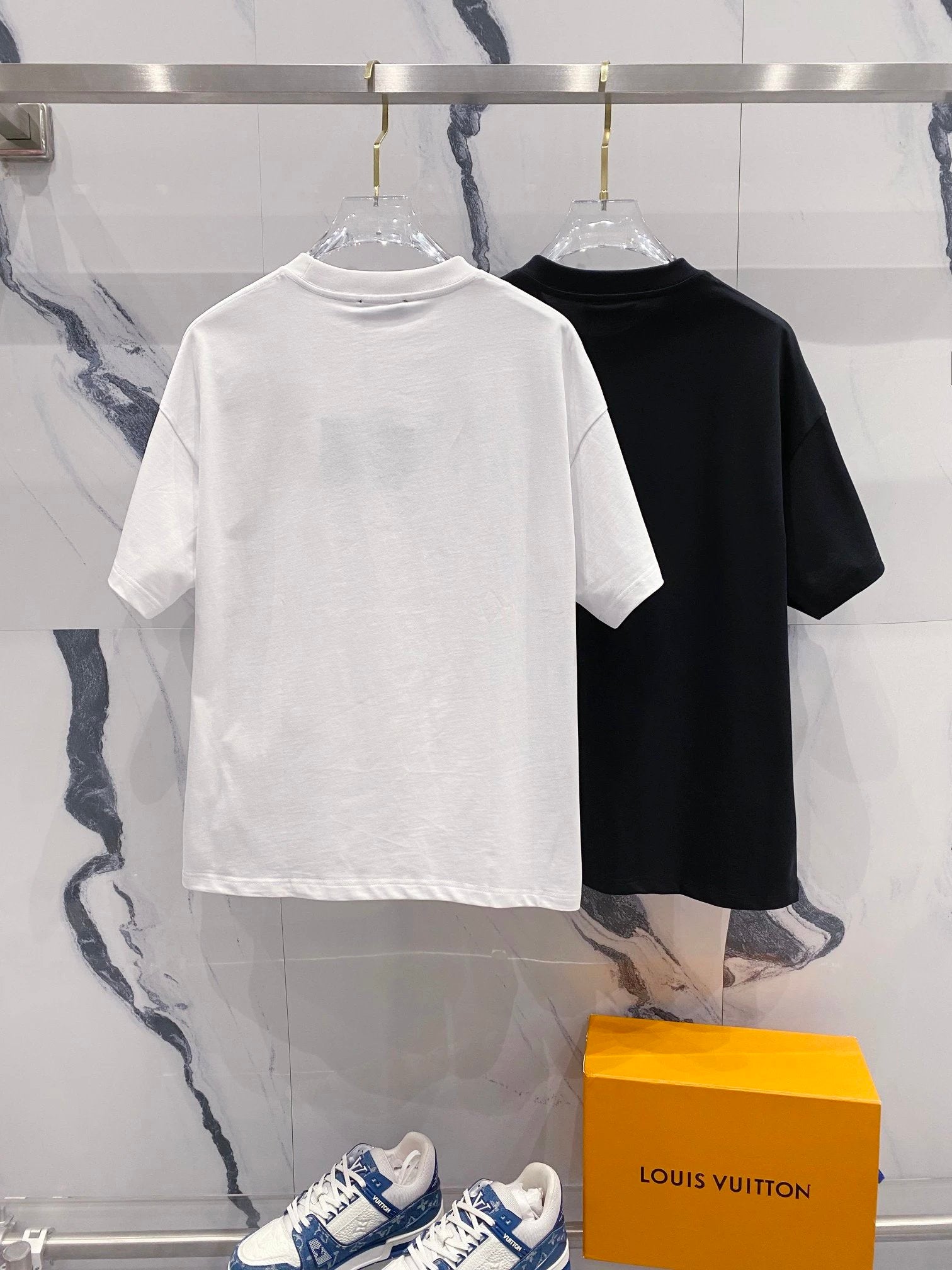 PRADA T-shirt Minimalist Small Letters LOGO Printed Triangle Logo Badge Design Crew Neck Short Sleeve Pure Cotton Unisex T T-shirt OS Loose Fit T-Shirt Casual Simple Base Shirt