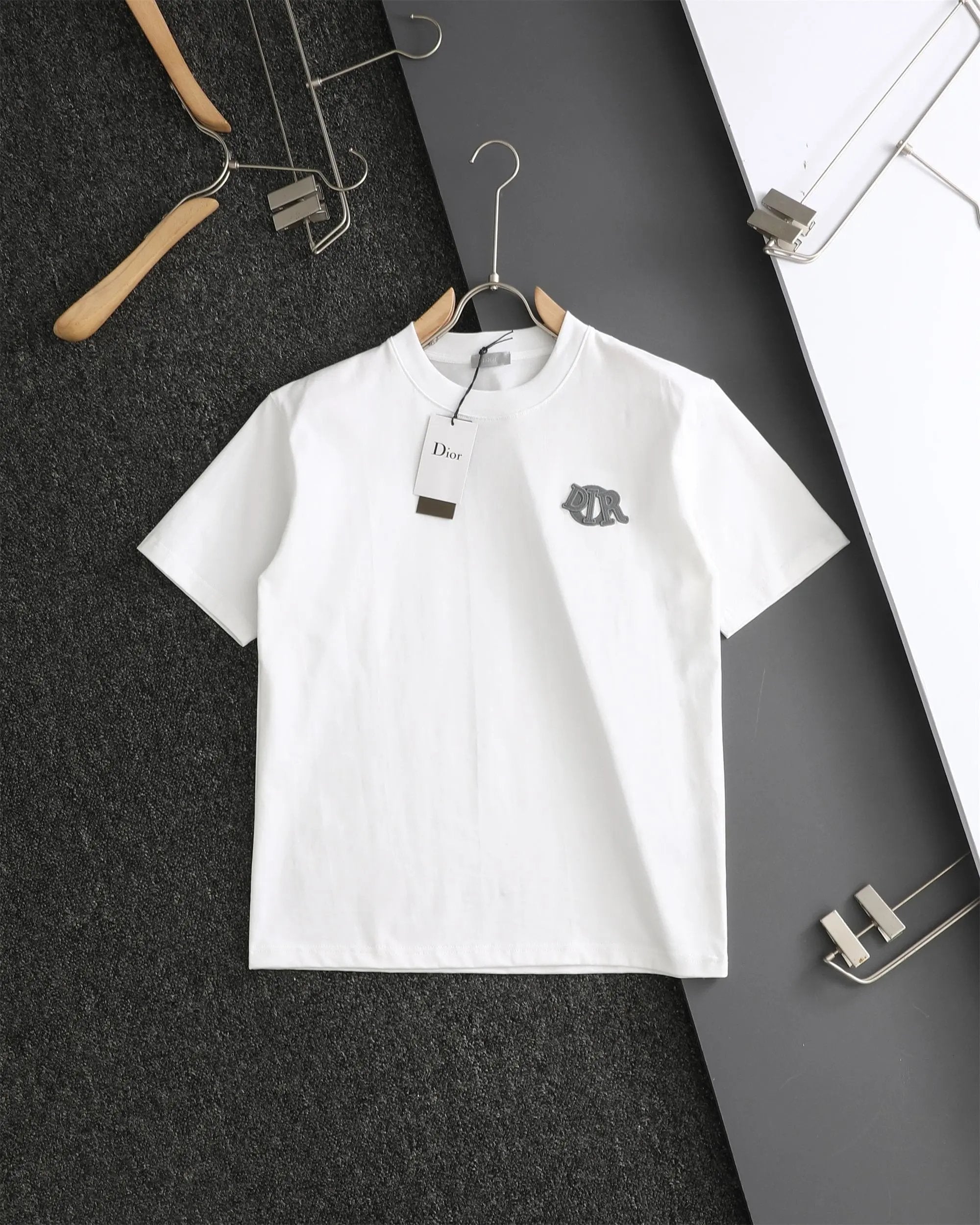 Dior T-shirt 3D Letter Embroidery on the Chest logo round Neck Short Sleeve25ss New Pure Cotton Unisex Style T T-shirt OS Loose Fit Base Shirt Top Half Sleeve T-Shirt