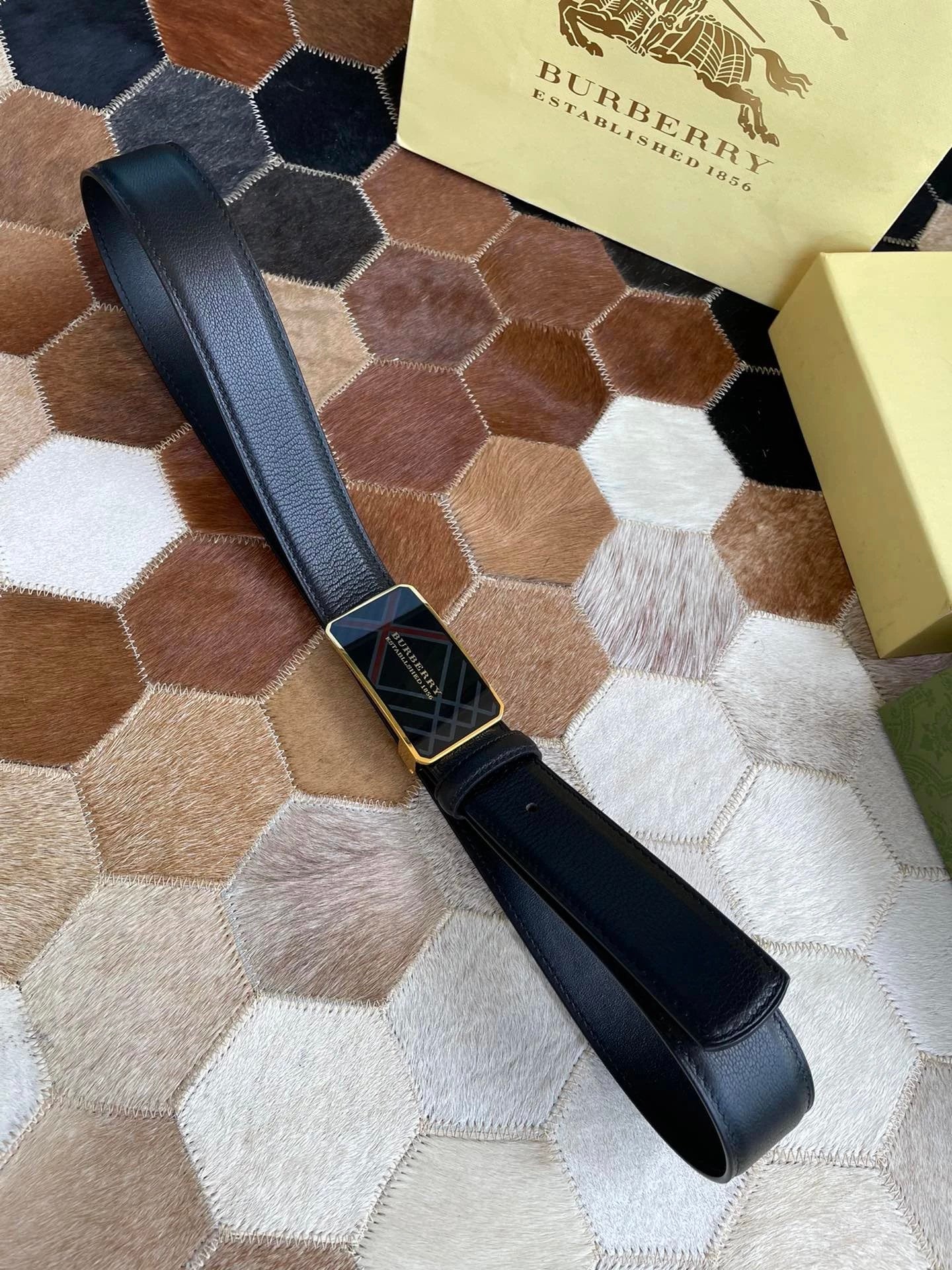 Burberry Belt Top version Original Order High Quality Men and Women Business Casual Belt Original Leather Double-Sided Belt Imported First Layer Cowhide Leather Pant Belt3.5Centimeter Wide