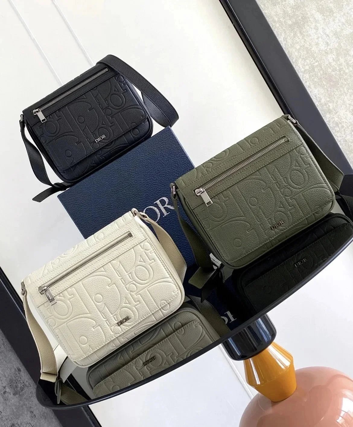 Dior Men's Bag Top version 【Grade Surrogate Shopping Original Leather】2024New Gravity Series Messenger Bag Original Calfskin Embossed Men's Shoulder Messenger Bag