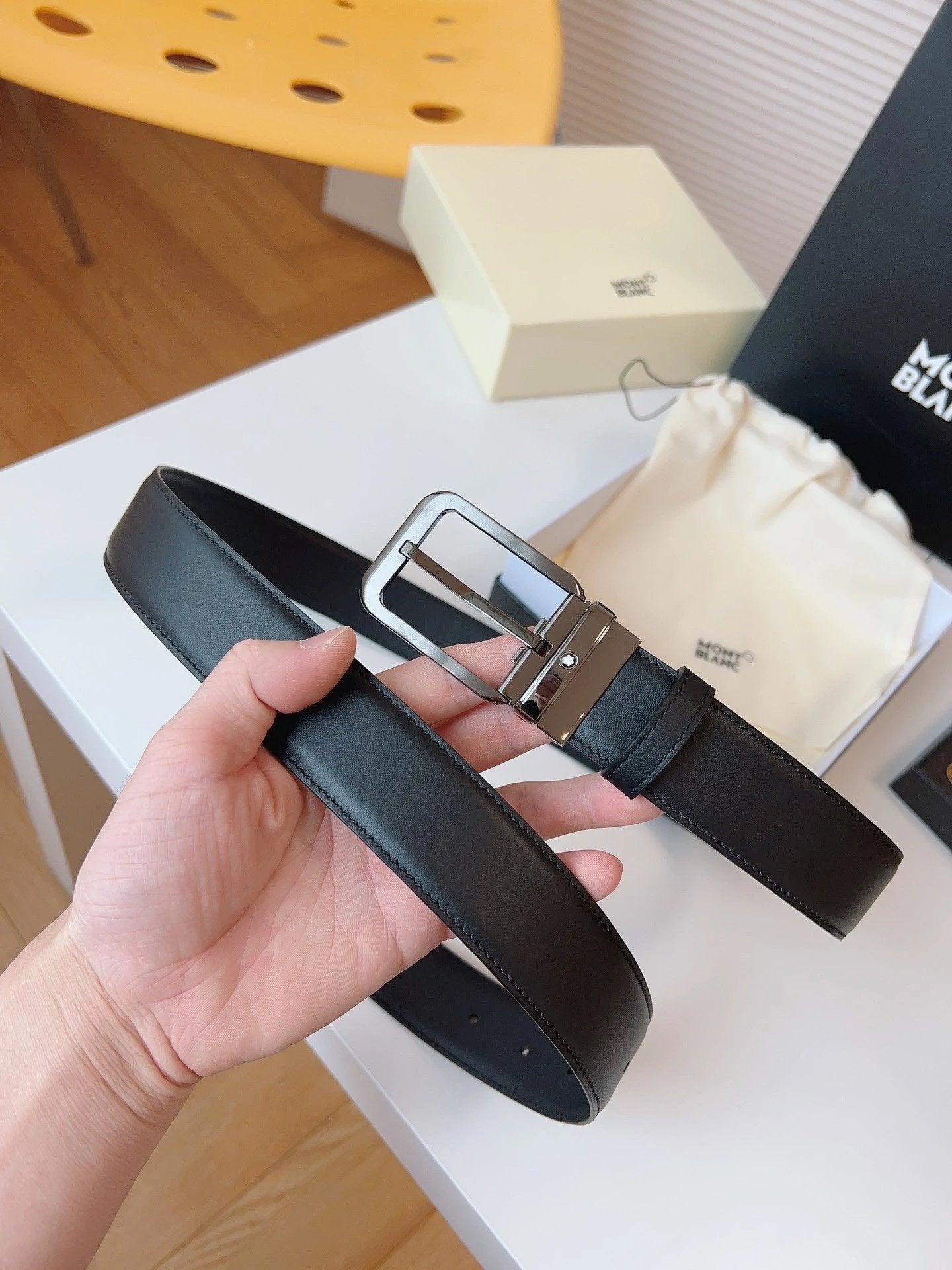 Montblanc Belt Top version Business Casual Belt Belt High Quality Double-Sided Head Layer Cowhide with Steel Buckle Men's Leather Belt Fashion All-Match Business Belt Double-Sided Available3.5