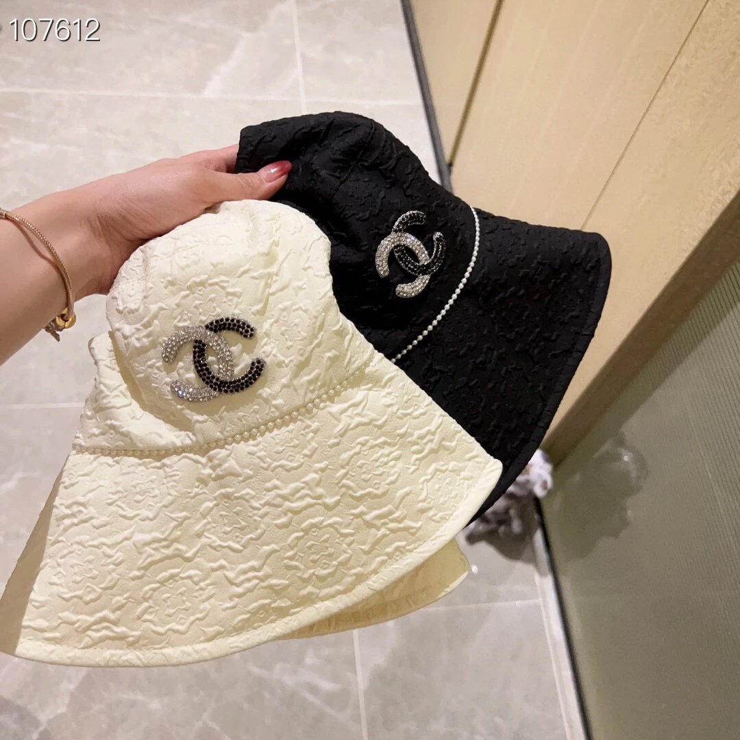 Chanel Hat High Quality New Style Pearl Edge Bucket Hat，Big Brand's Same Style Super Easy to Match，Hurry up and Buy It